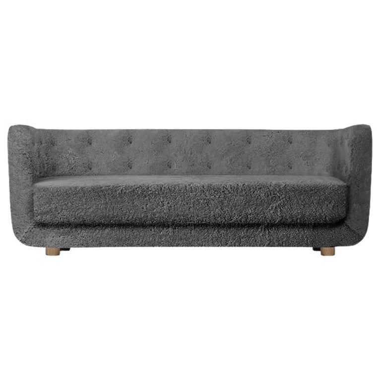 Vilhelm Sofa aus Antrachit-Schafsleder und geräucherter Eiche by Lassen