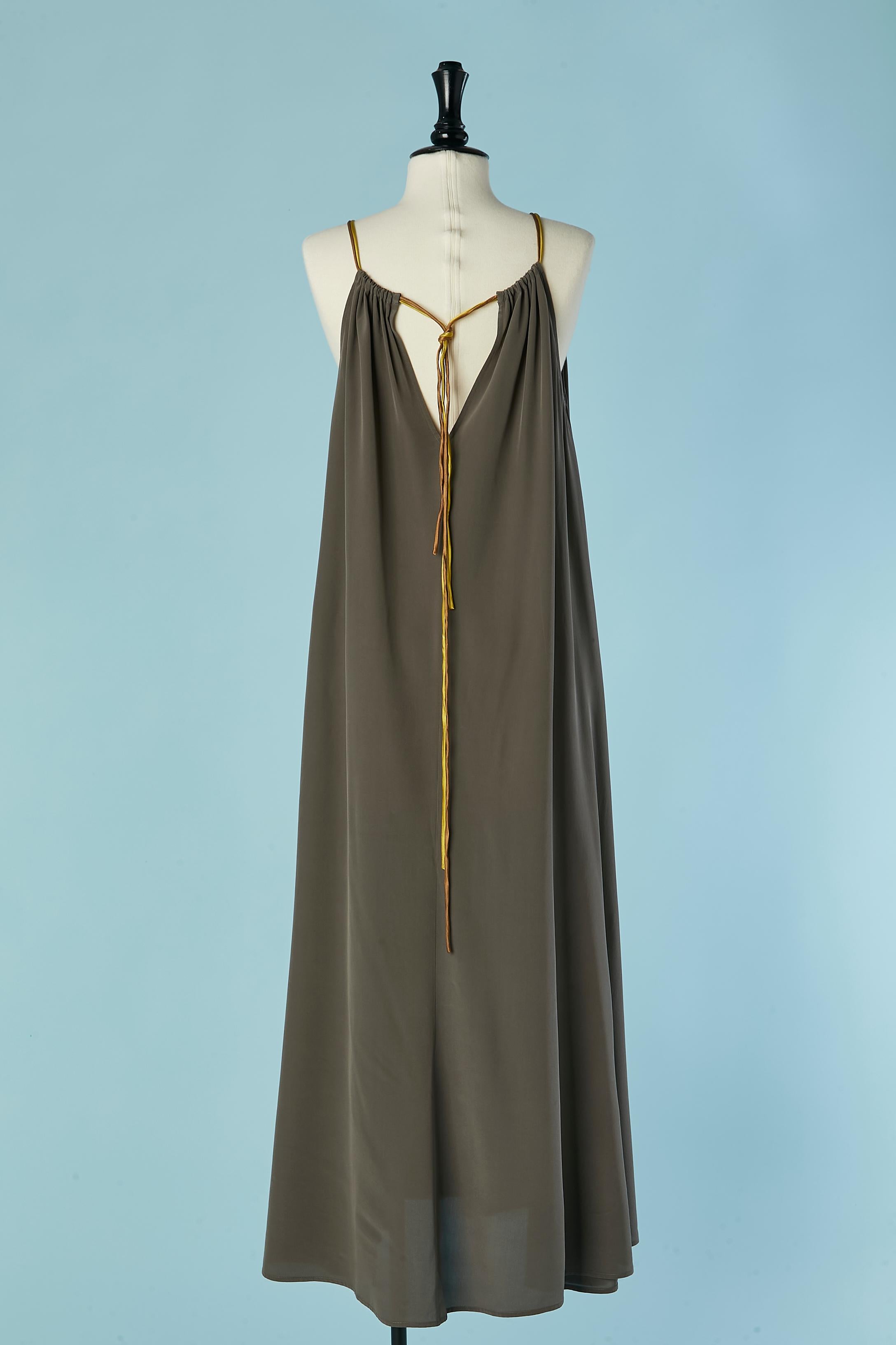 Antracite Graues Seiden- Strandbekleid aus Seide mit Kordelzug und Schulterriemen ERES im Zustand „Hervorragend“ im Angebot in Saint-Ouen-Sur-Seine, FR