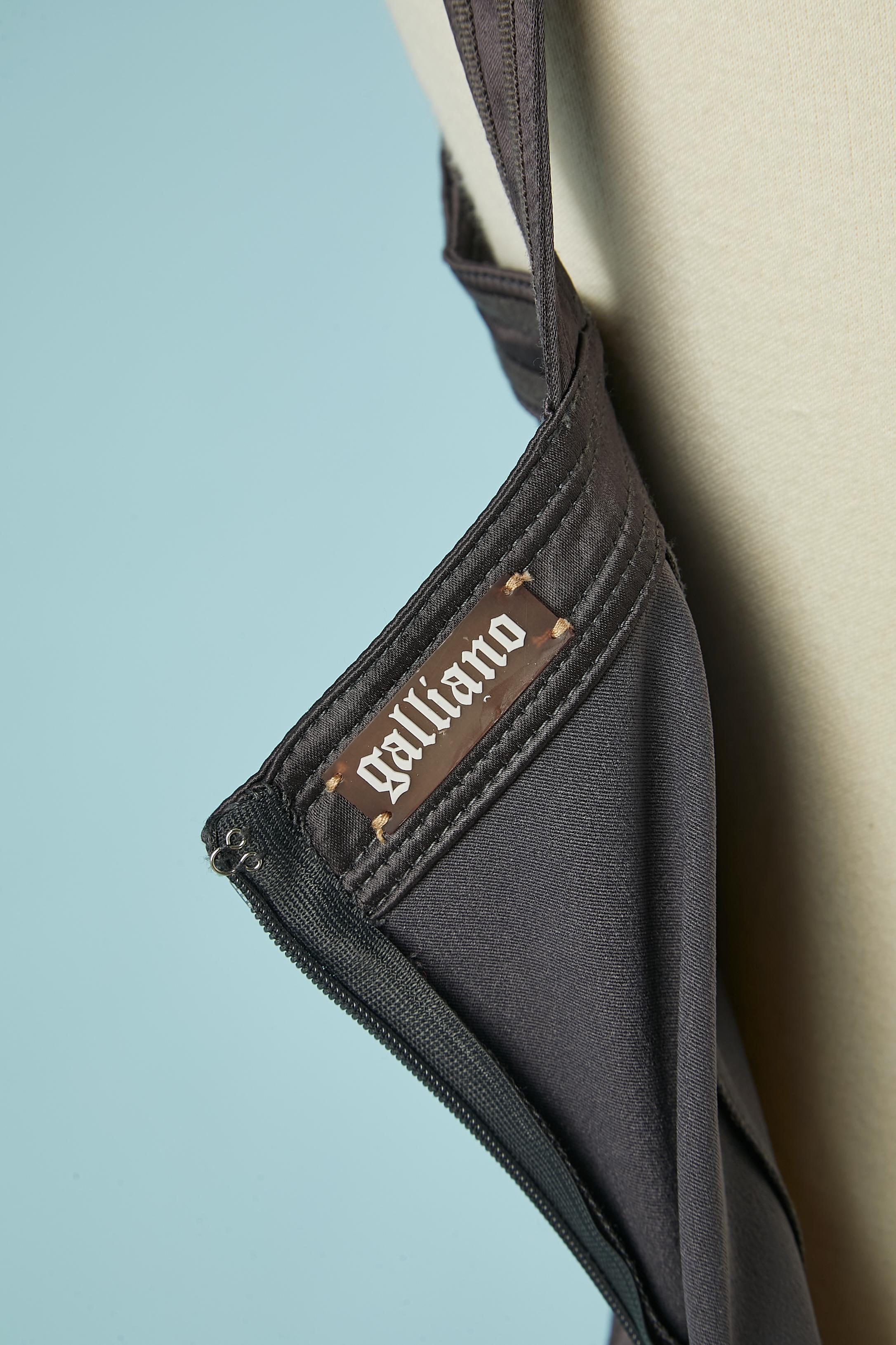 Antrazitgraues ärmelloses Cocktailkleid GALLIANO im Angebot 1