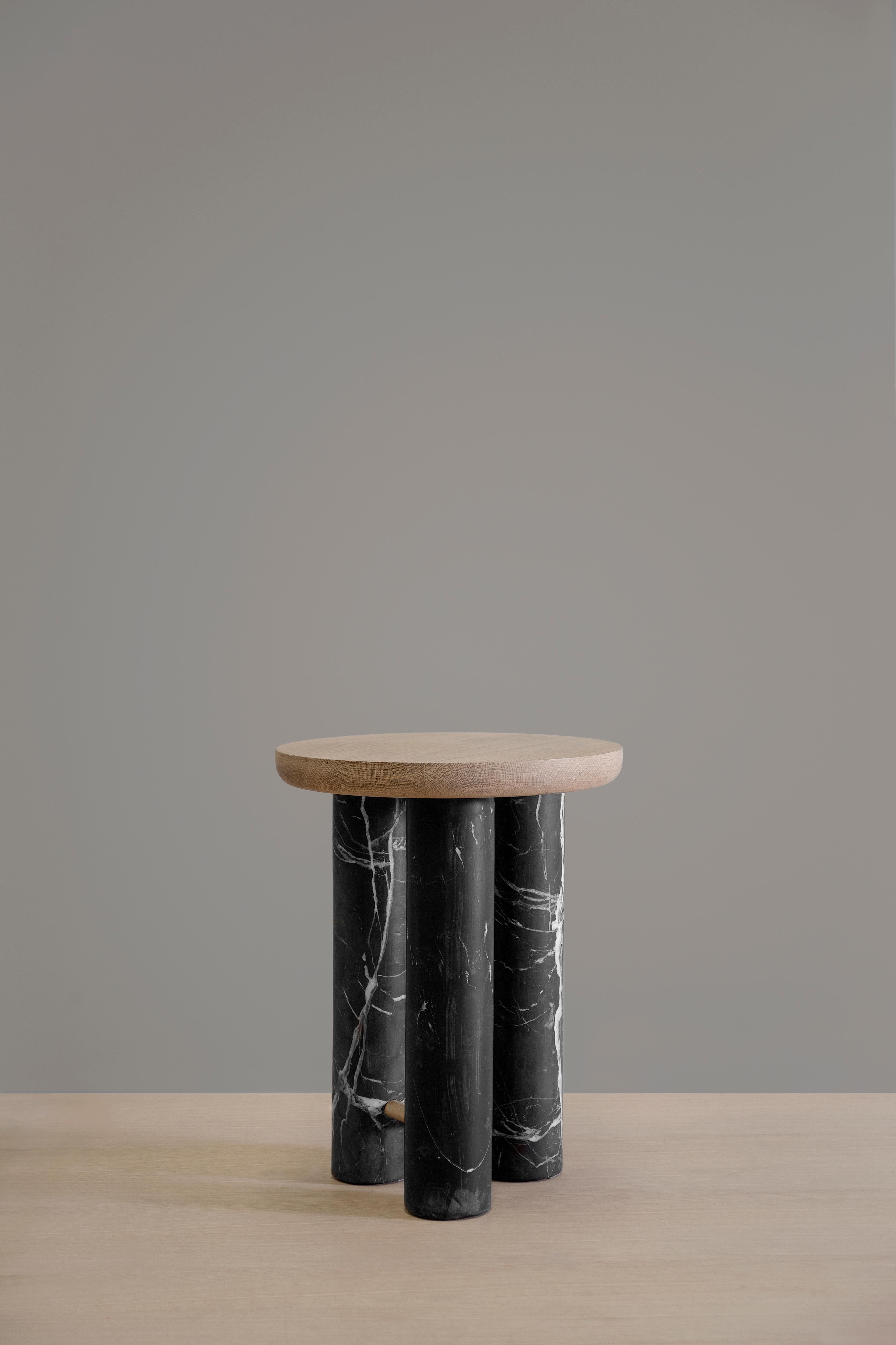 Antropología 01 is an oak and marble stool and side table designed by Raul de la Cerda for BREUER ESTUDIO. This pies is part of Antropología Collection in which Raul collaborated with BREUER to create exceptional pieces. 

Raul de la Cerda is an