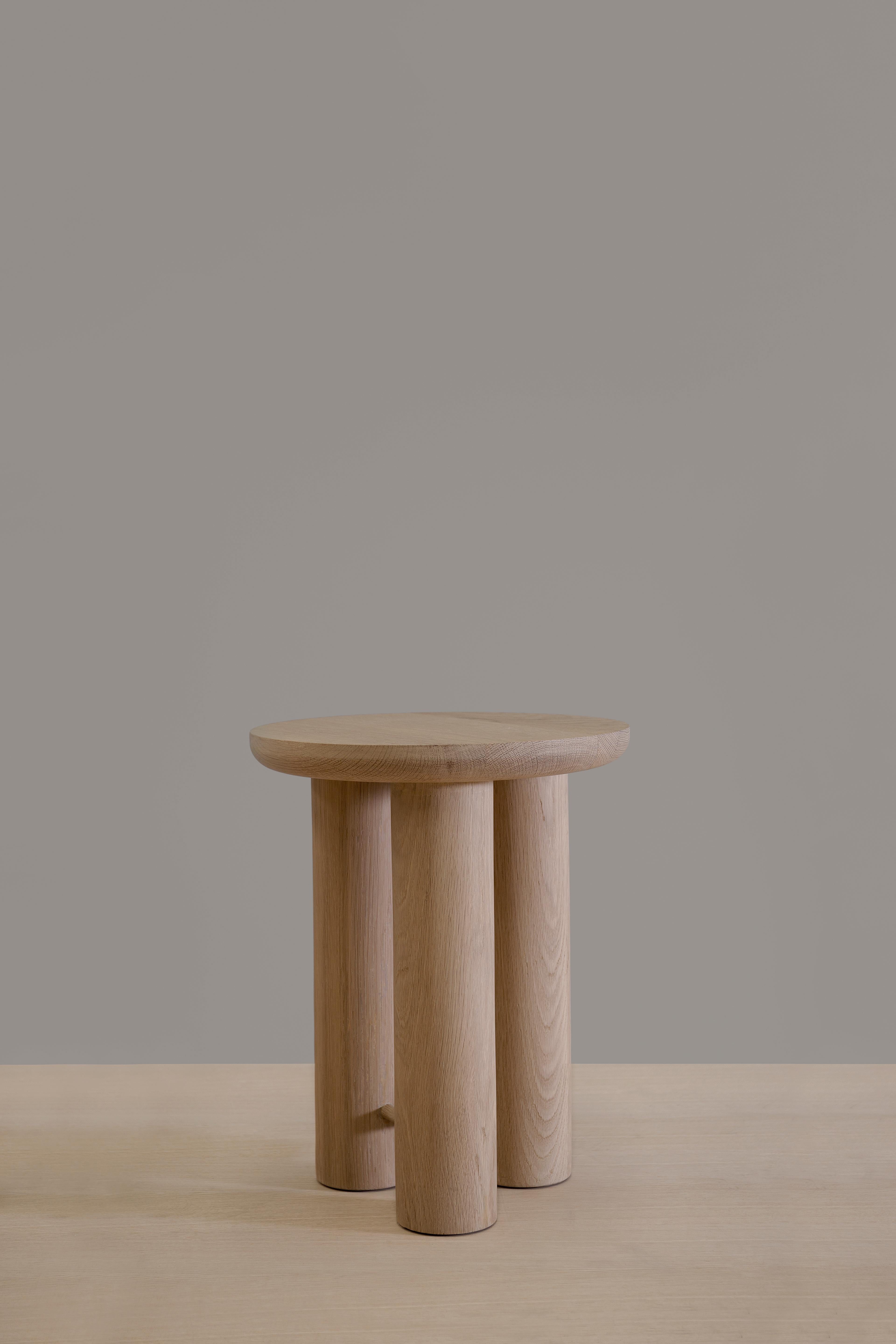 Antropología 02 is an oak stool and side table designed by Raul de la Cerda for BREUER ESTUDIO. This pies is part of Antropología Collection in which Raul collaborated with BREUER to create exceptional pieces. 

Raul de la Cerda is an