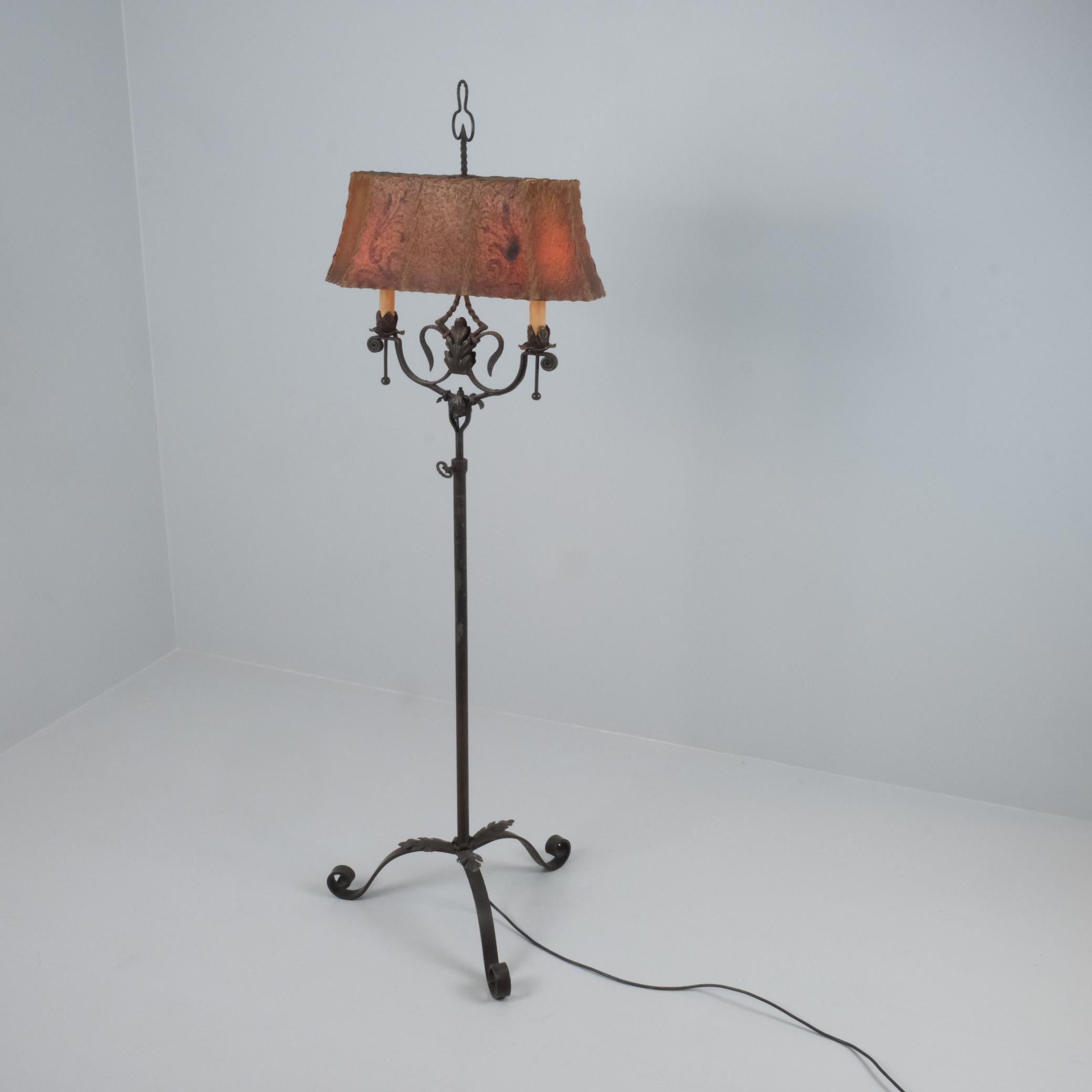 Antti Hakkarainen Adjustable Wrought Iron Floor Lamp Model 816,  1930s For Sale 3