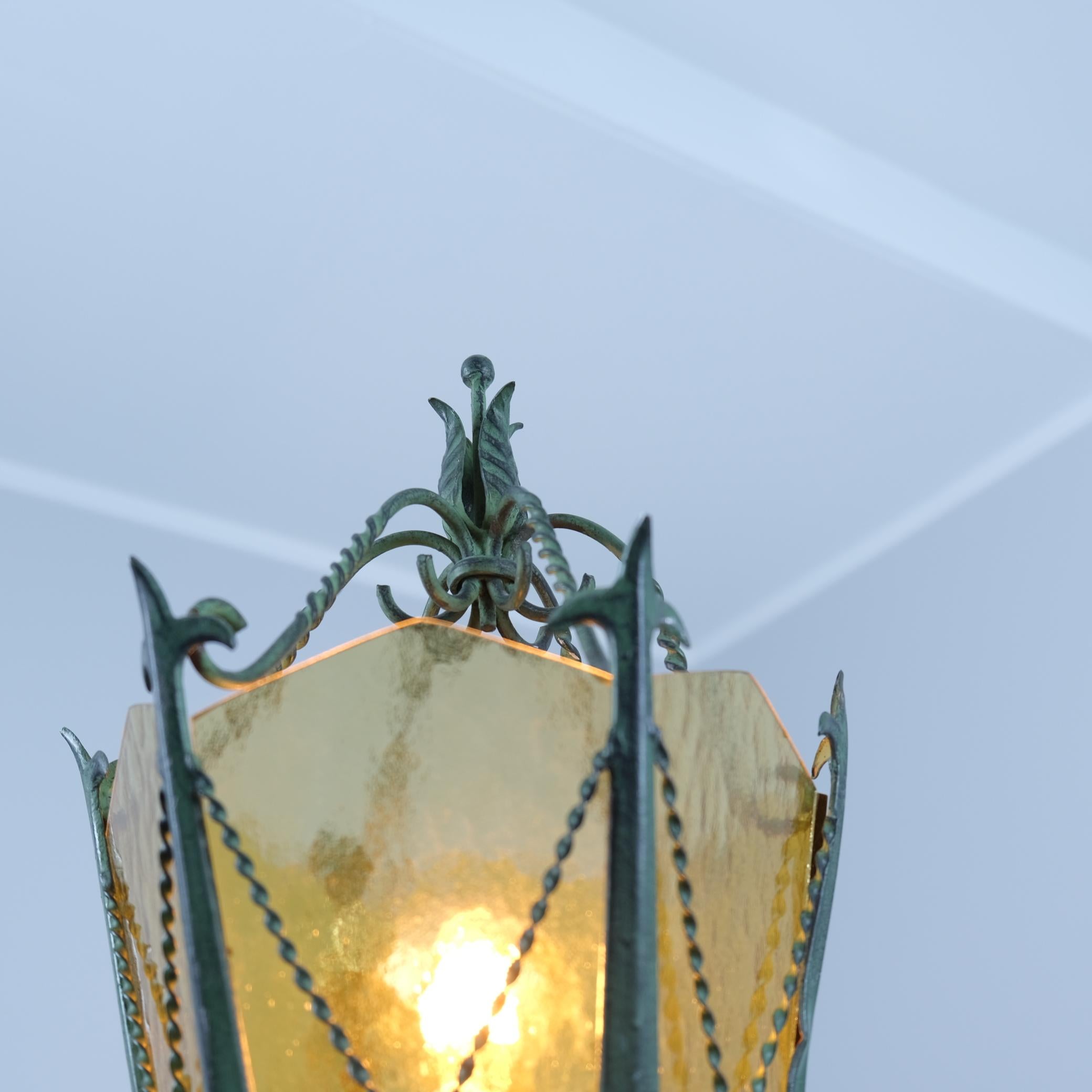 Mid-20th Century Antti Hakkarainen Green Vine Floor Lamp, 1930s-1940s, Taidetakamo A. Hakkarainen For Sale