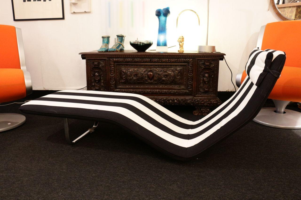 Antti NURMESNIEMI (1927-2003) Chaise longue modèle crée en 1968 For Sale 1