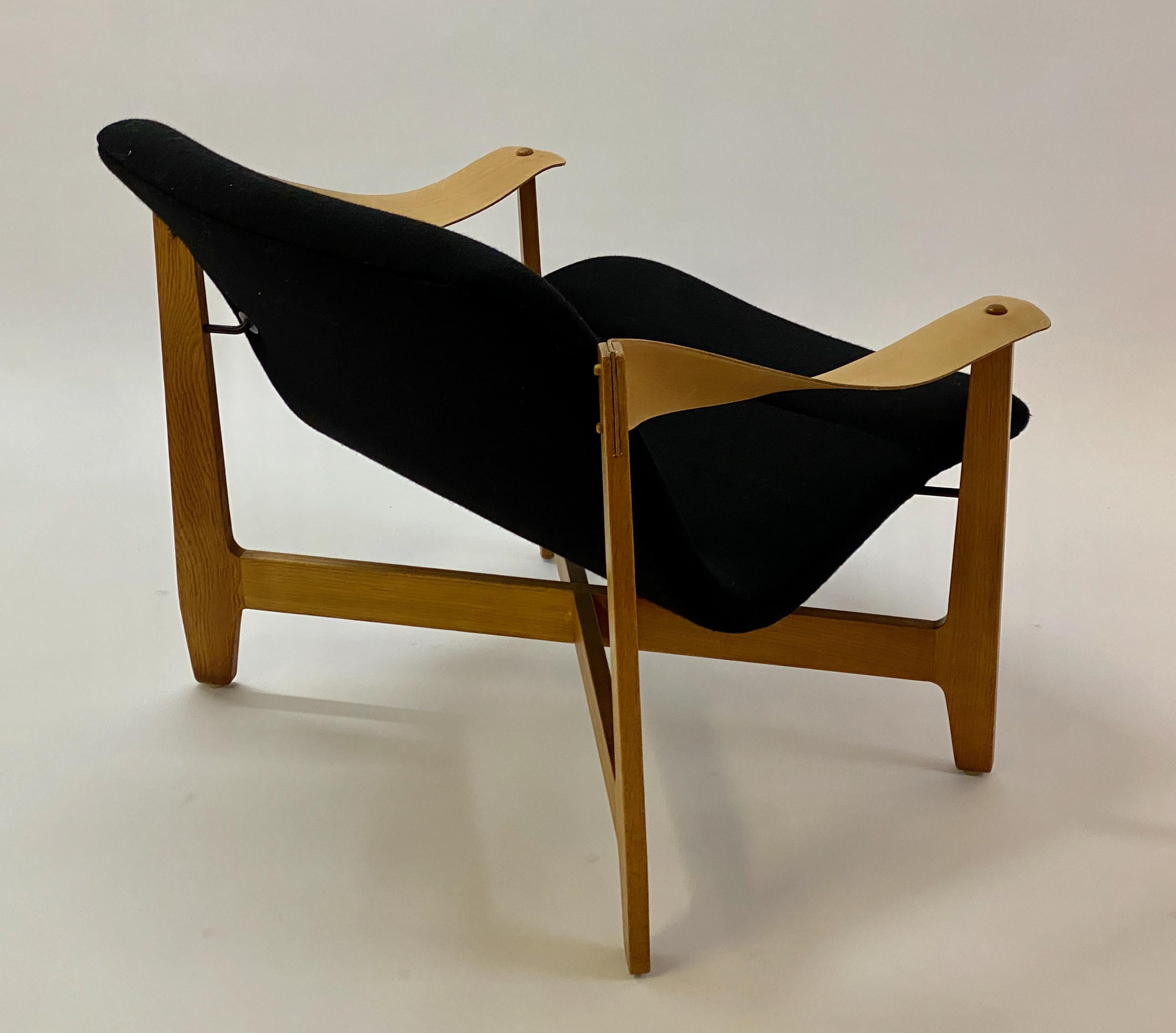 Antti Nurmesniemi, a pair of 1950s '418' armchairs for Artek In Good Condition For Sale In Helsinki, FI