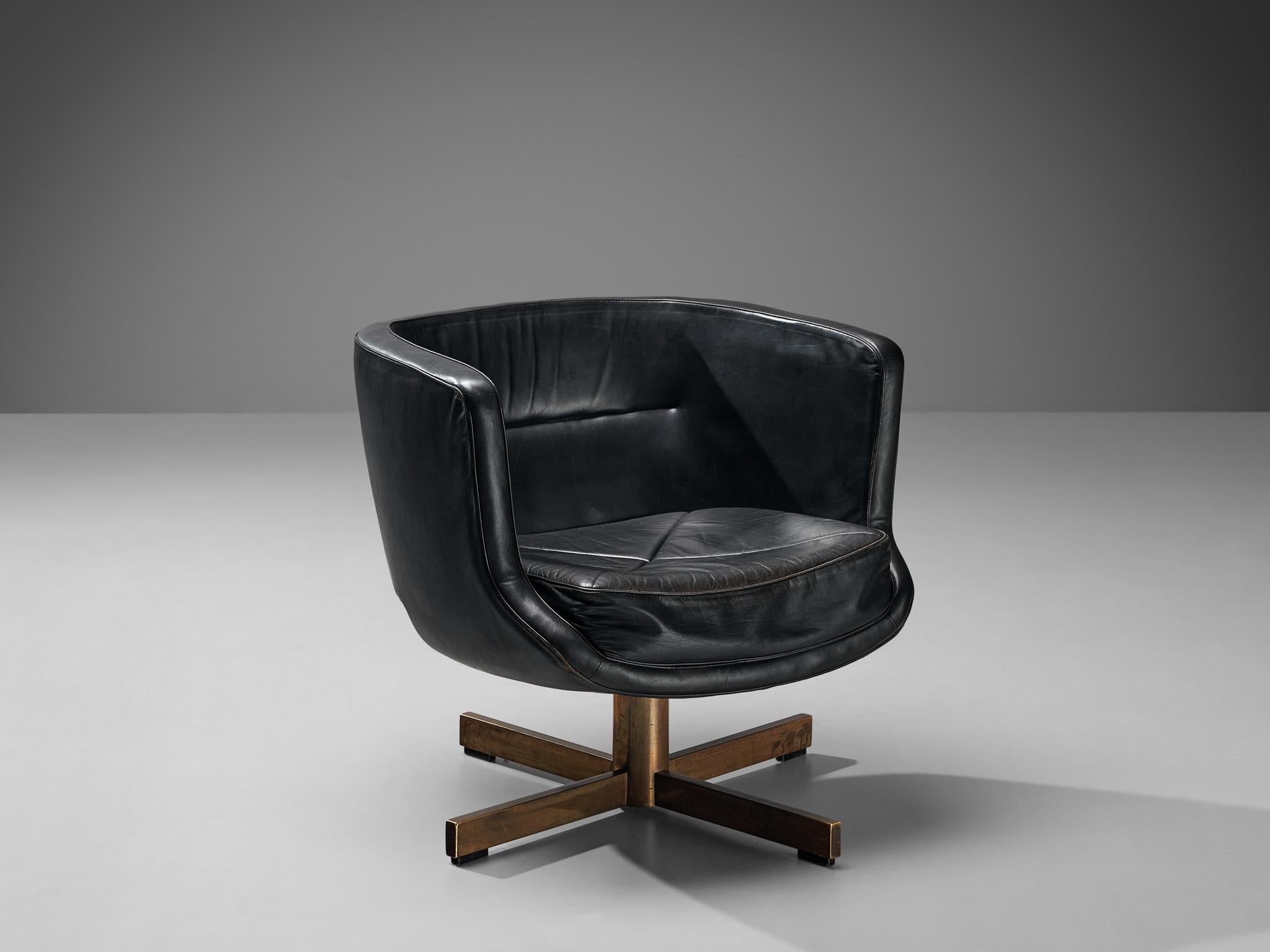 Mid-20th Century Antti Nurmesniemi Pair of Custom Made Lounge Chairs in Black Leather