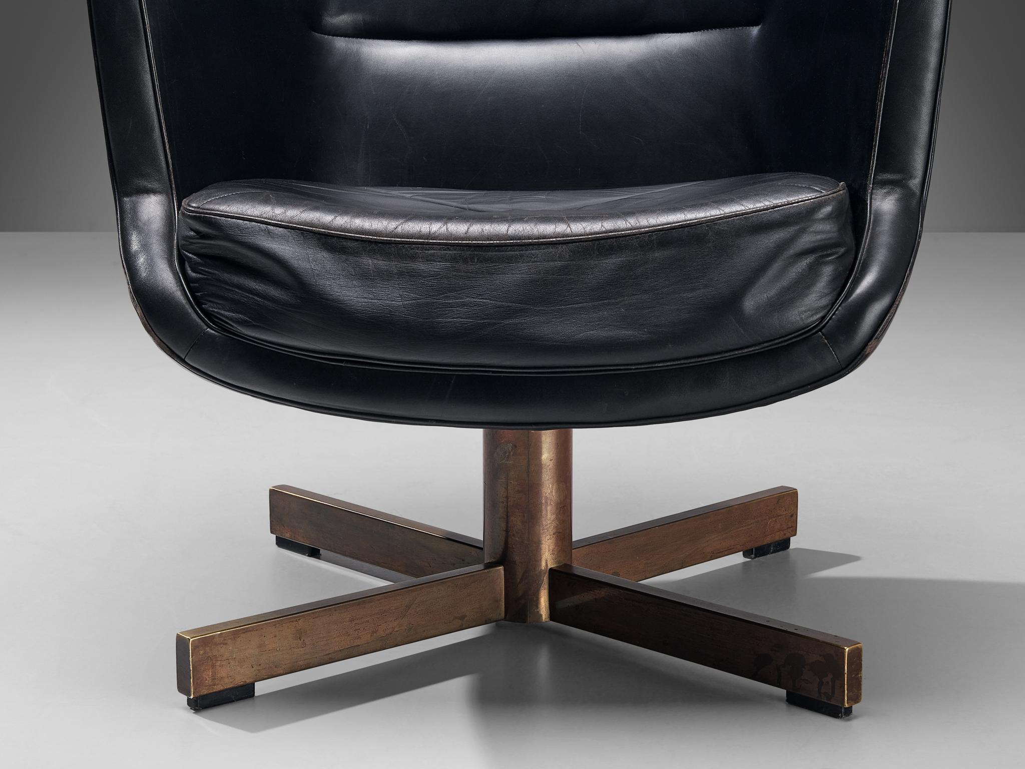 Antti Nurmesniemi Pair of Custom Made Lounge Chairs in Black Leather 1