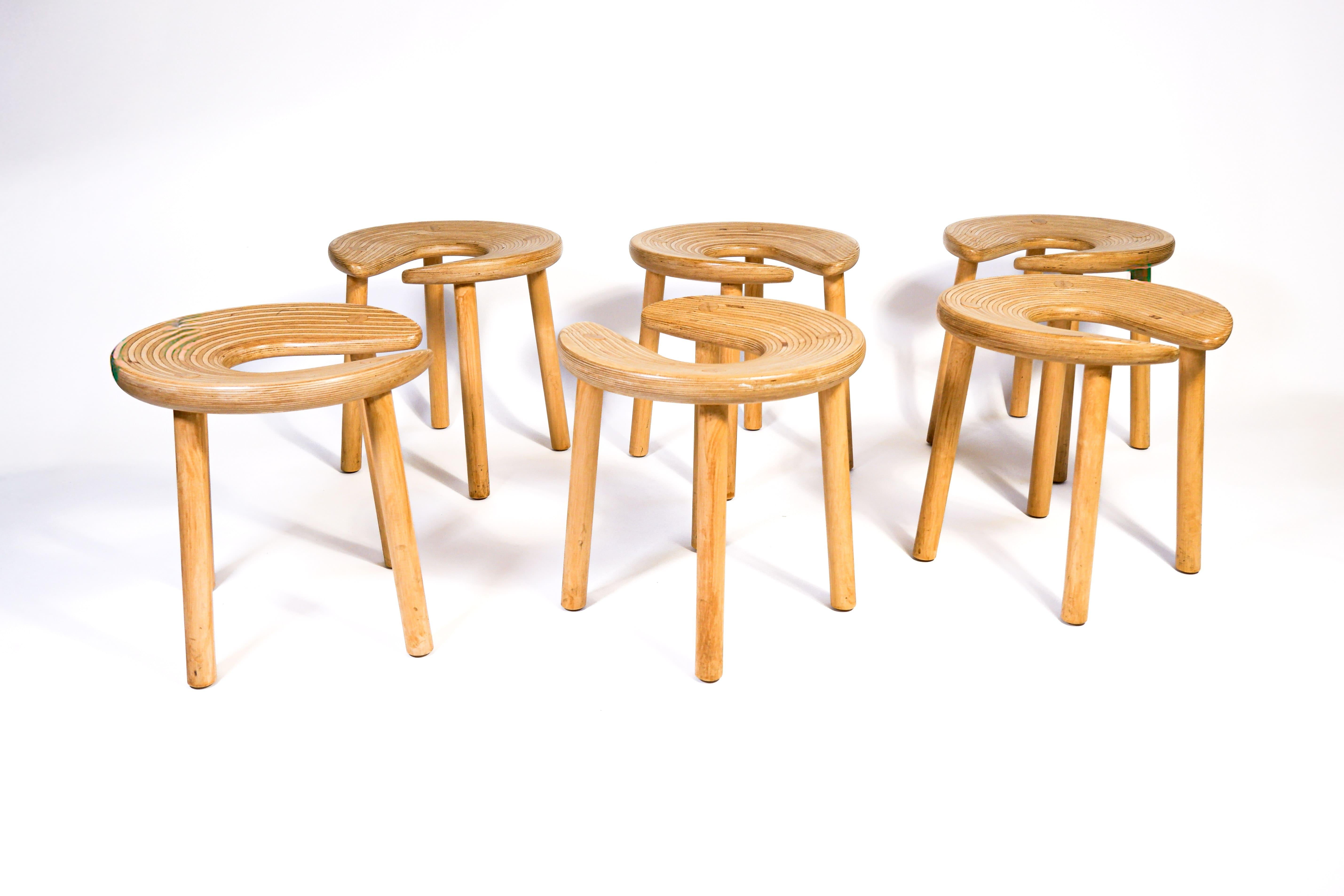 Antti Nurmesniemi, set of six Sauna stools, designed for the Palace Hotel, 1952 (Mitte des 20. Jahrhunderts) im Angebot