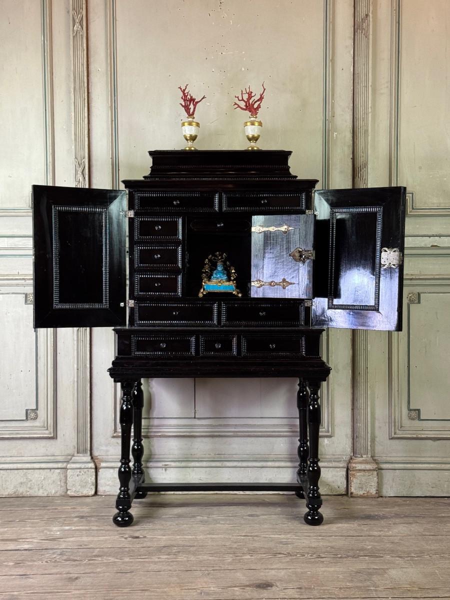 Louis XV Antwerp cabinet, ebony and blackened wood, 17th century For Sale