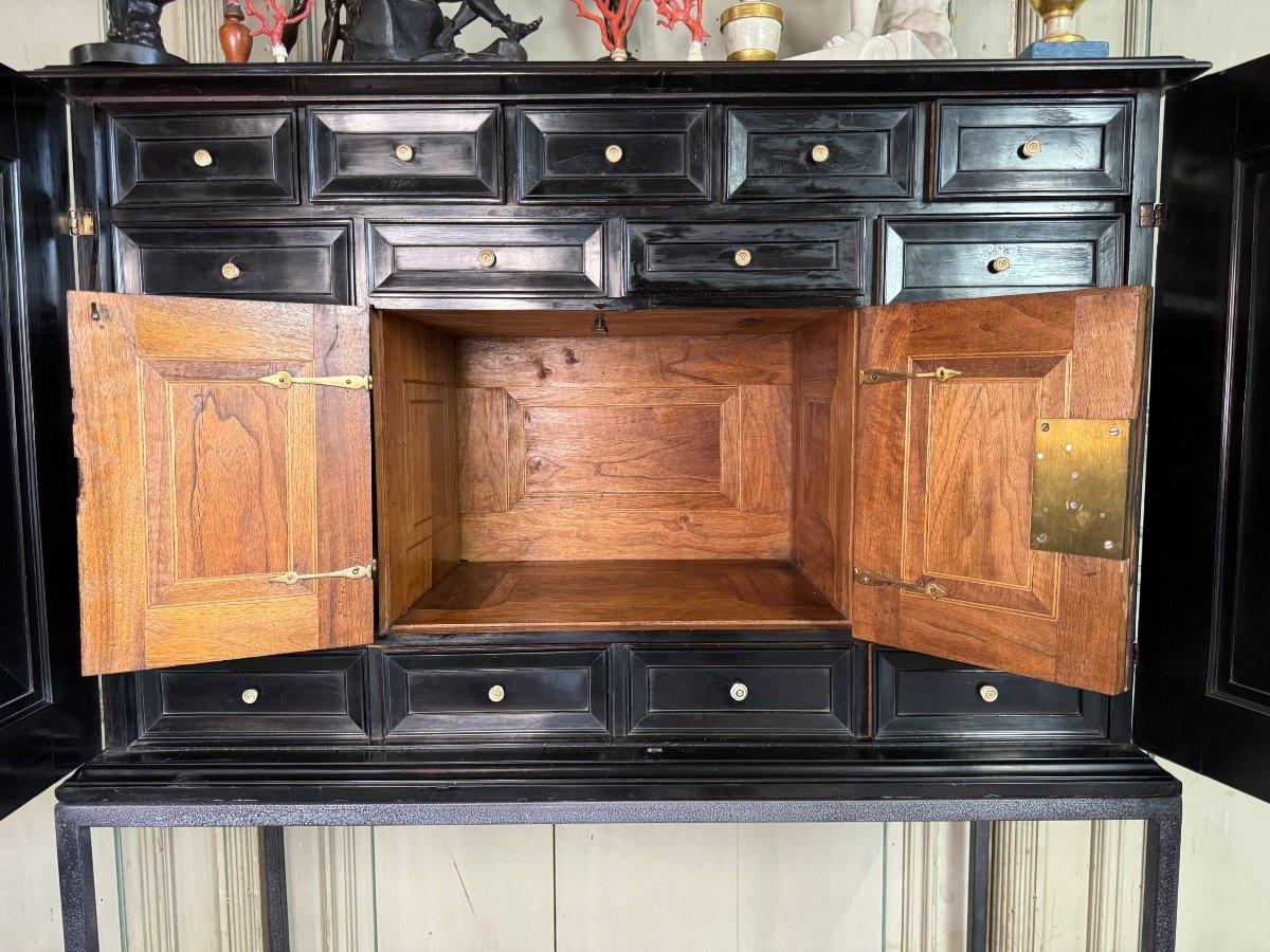 Antwerp Cabinet In Ebony And Bone, 17th Century For Sale 6