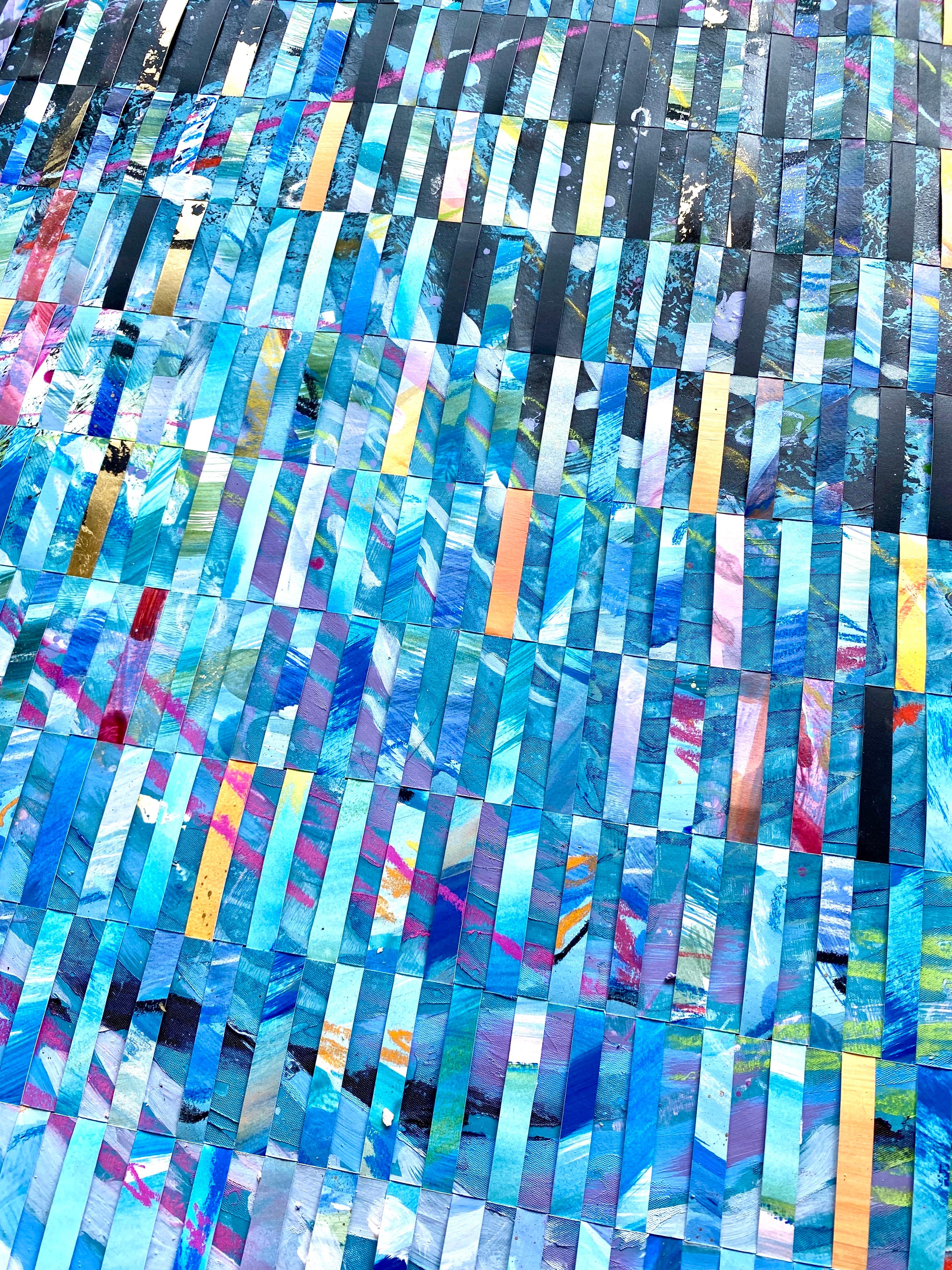 Esta cautivadora obra de arte es un tejido que capta maravillosamente la esencia del vuelo, encarnando el grácil movimiento de un pájaro en movimiento. Mediante una hábil interacción de tonos y texturas vibrantes, esta pieza desata en el espectador