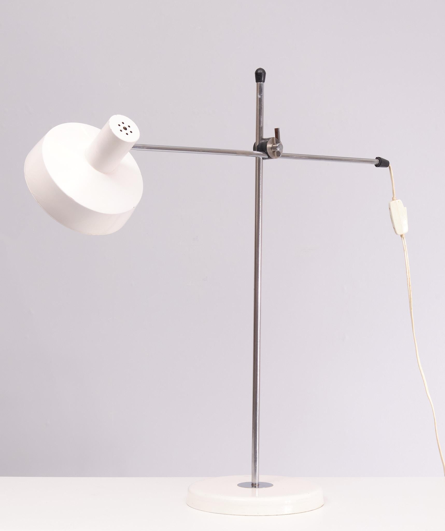Néerlandais Petit lampadaire Anvia des années 1960  en vente