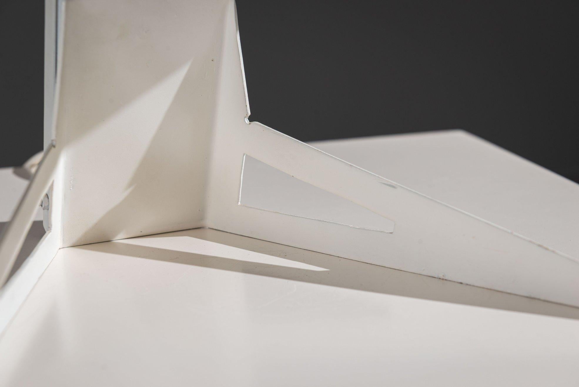 Anvia Stil minimalistische Tischlampe Mid-Century Die Niederlande 1950 im Angebot 4