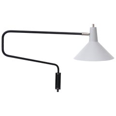 flyde over sekvens Egern Anvia 'The Paper Clip' Wall Lamp in Grey at 1stDibs