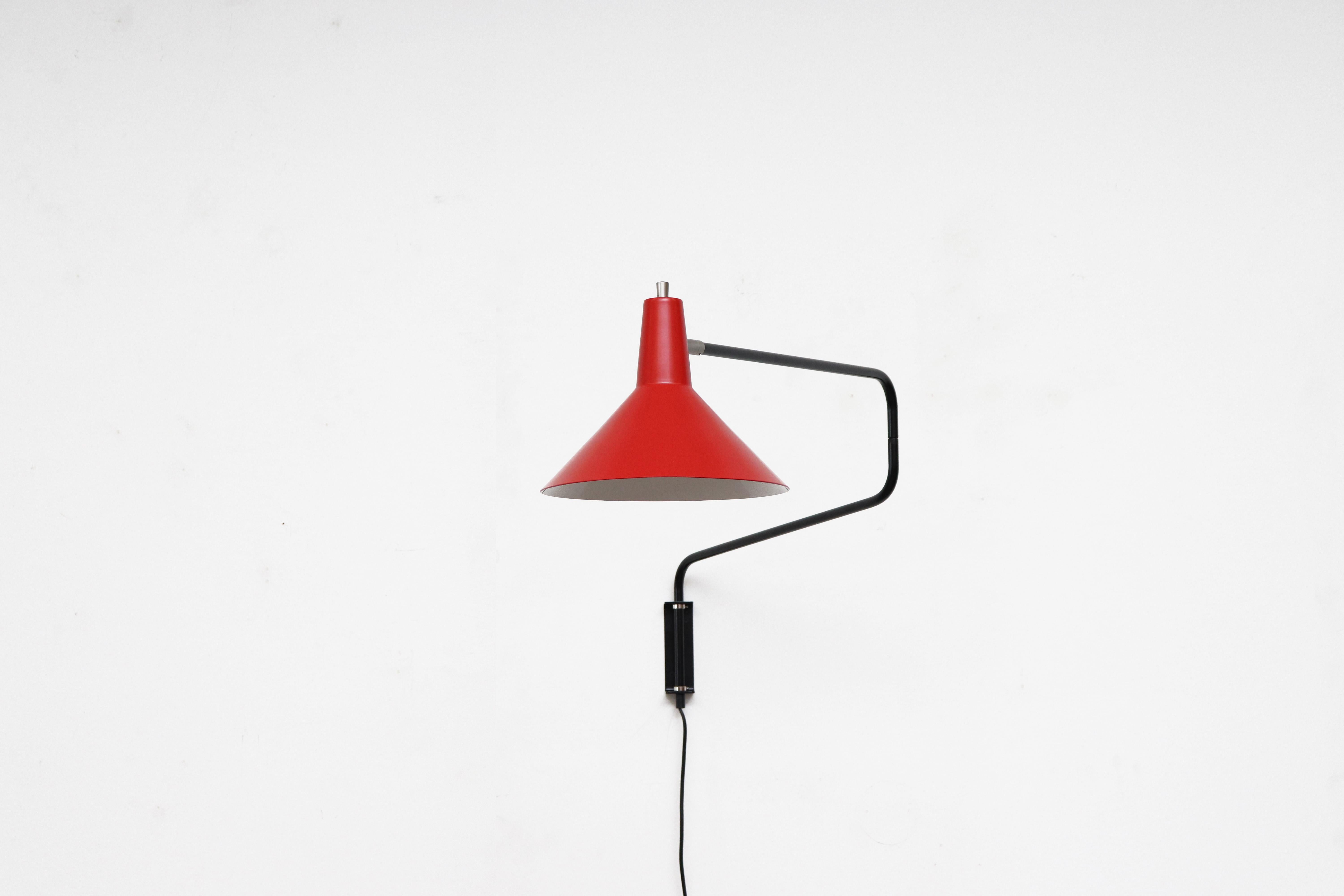 Dutch Anvia 'the Paper Clip' Wall Lamp Red