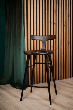 Chaises de bar Anvil en bois massif noir avec dossier