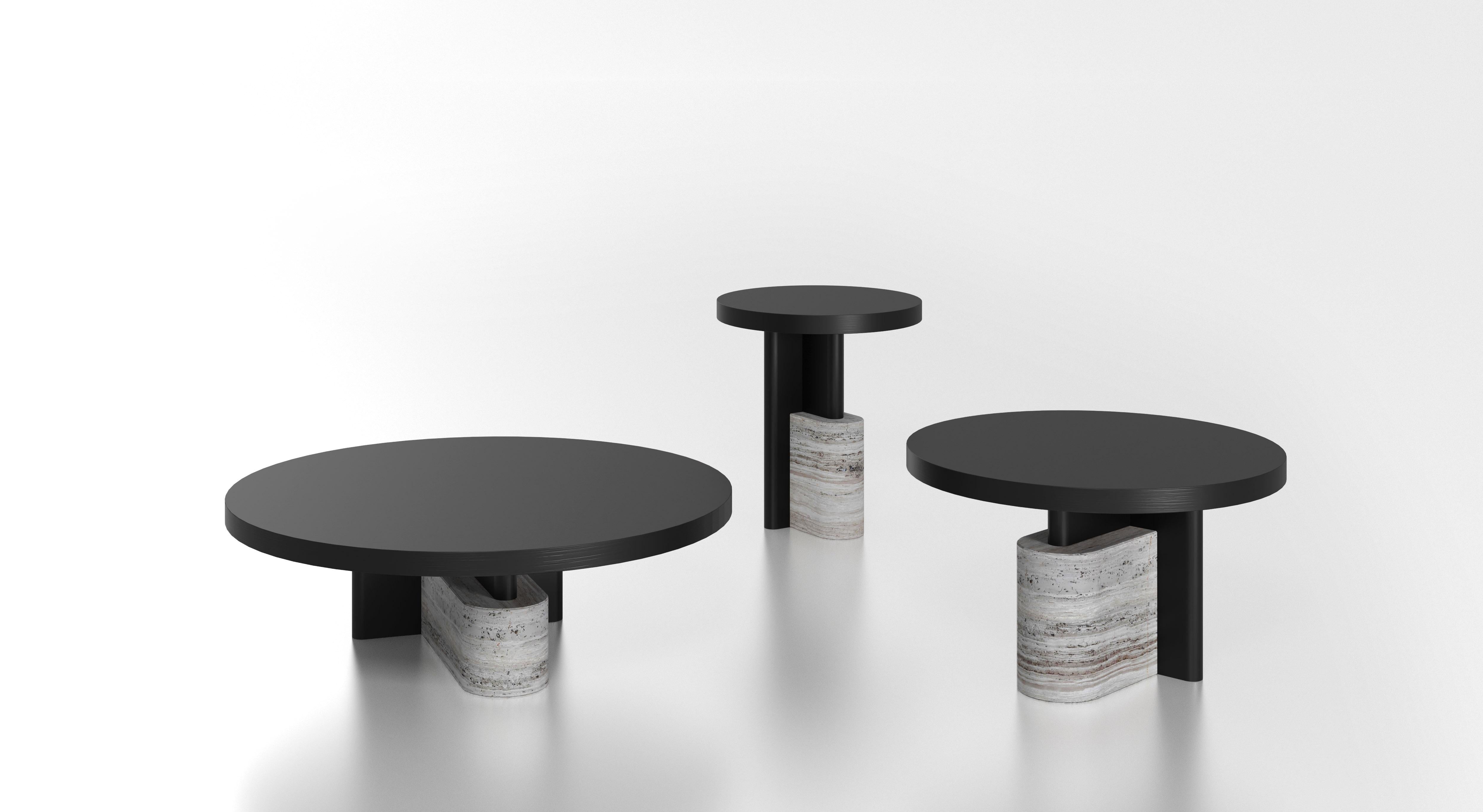 Anvil is available in different colors and three different sizes. A refined, elegant, and conscious coffee table. Particular in shape: the top is presented with a simple circular shape; the support instead is anything but obvious. In addition to the