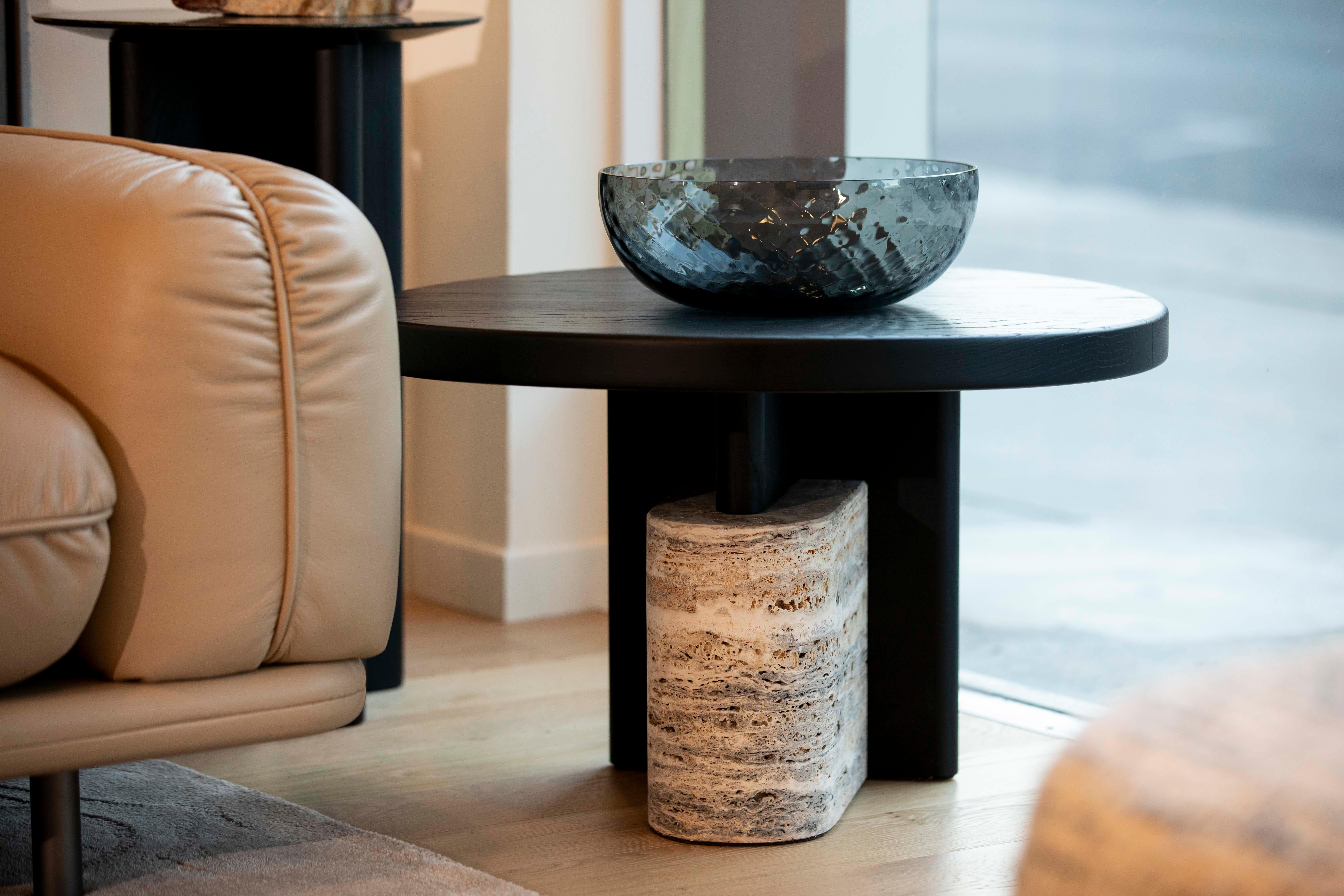 Anvil Medium - volume and material overlap In New Condition For Sale In Beverly Hills, CA