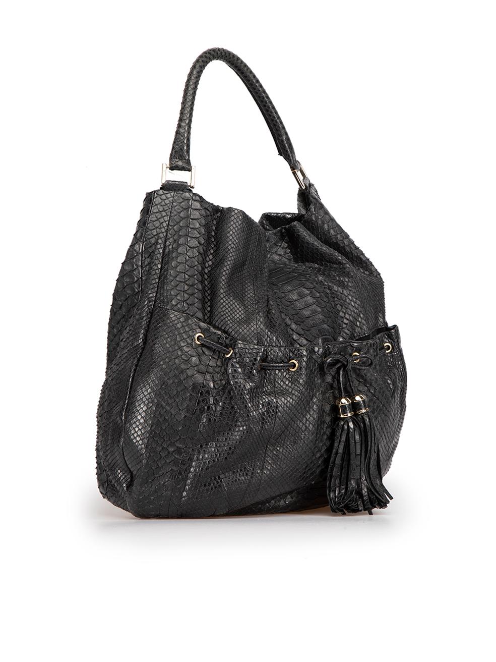 CONDITION is Very good. Minimal wear to bag is evident. Minimal wear to the edges of the bag with slight scuff marks. The lining also has discoloured marks on this used Anya Hindmarch designer resale item.
  
  Details
  Black
  Python leather
 