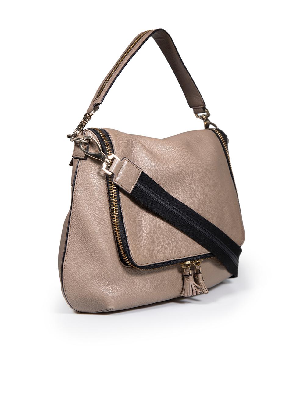 CONDITION is Very good. Minimal wear to bag is evident. Minimal wear to the front and base corners with abrasions and marks to the leather on this used Anya Hindmarch designer resale item.
 
 
 
 Details
 
 
 Model: Maxi zip
 
 Brown
 
 Leather
 
