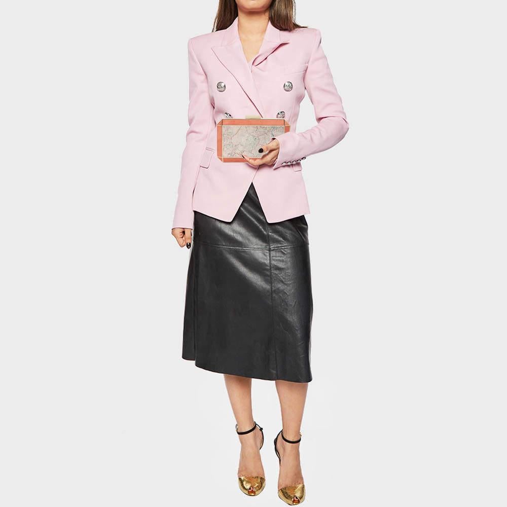 This Anya Hindmarch box clutch for women has the kind of design that ensures high appeal whether held in your hand or tucked under your arm. It is a meticulously crafted piece bound to last a long time.