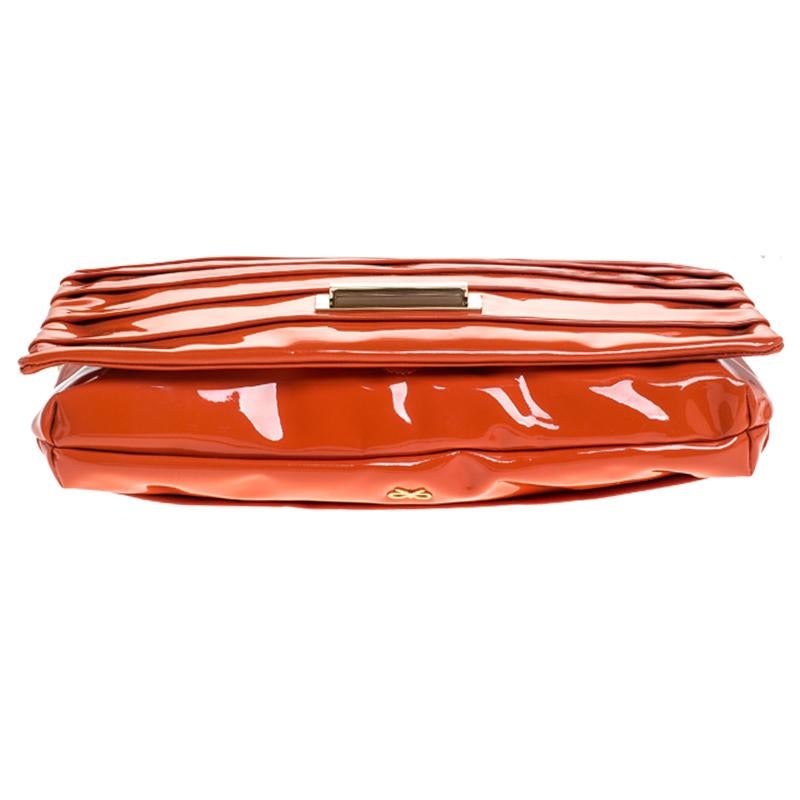 Anya Hindmarch Orange Patent Leather Shoulder Bag In Excellent Condition In Dubai, Al Qouz 2