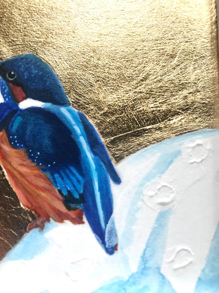 Piccolo Kingfisher, Sopra la luna, Uccelli, Arte animale, Nature, Foglia d'oro, Metallico in vendita 1