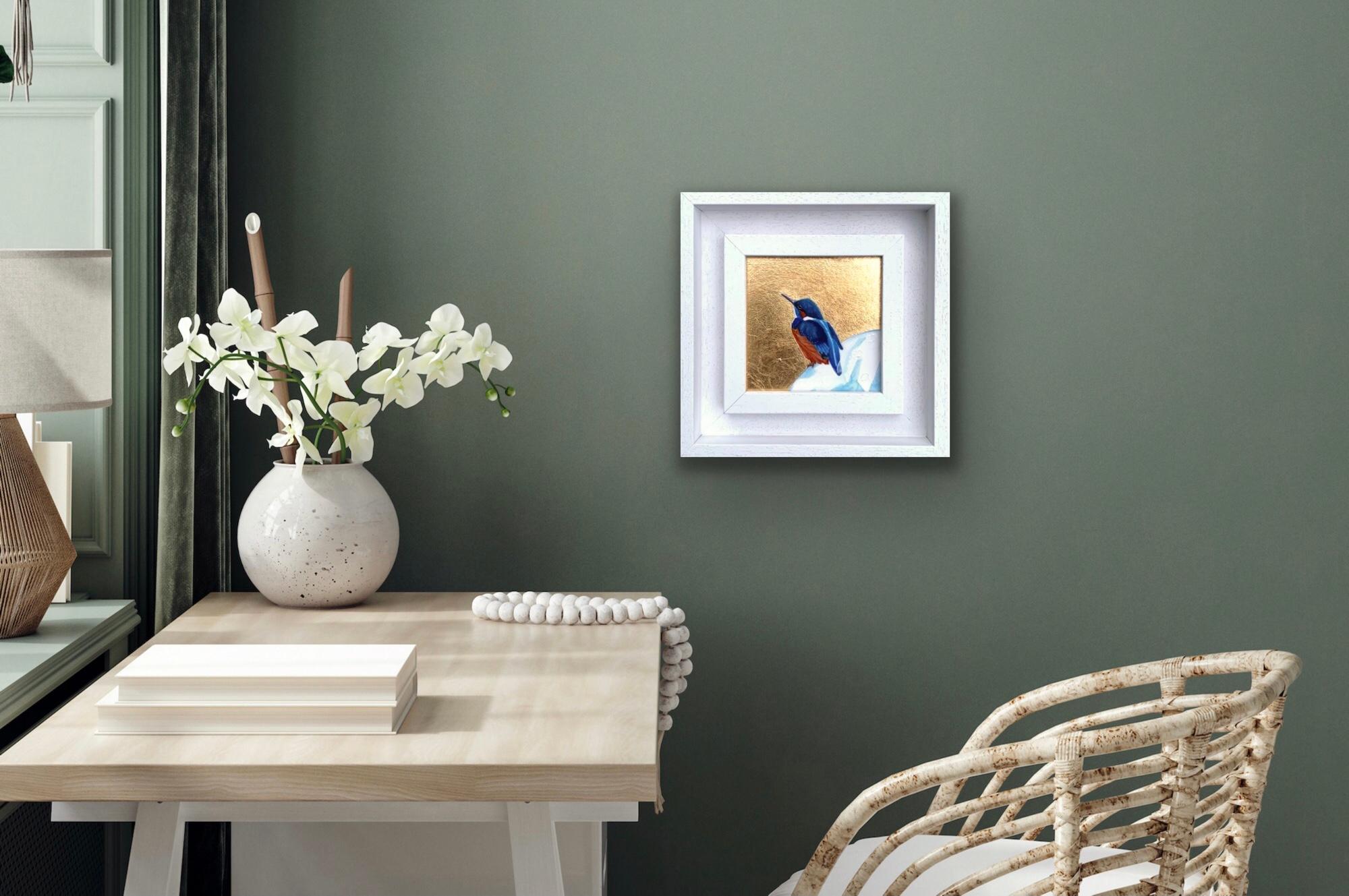Piccolo Kingfisher, Sopra la luna, Uccelli, Arte animale, Nature, Foglia d'oro, Metallico in vendita 3