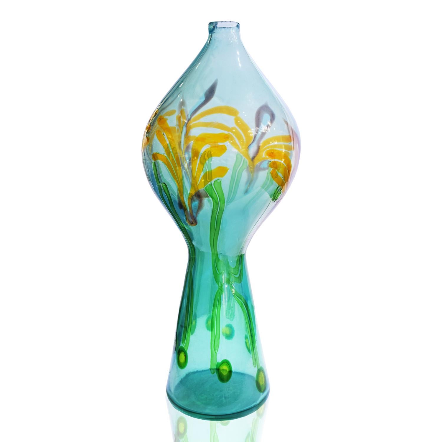 Hand blown glass masterpiece. Large and exceptional 