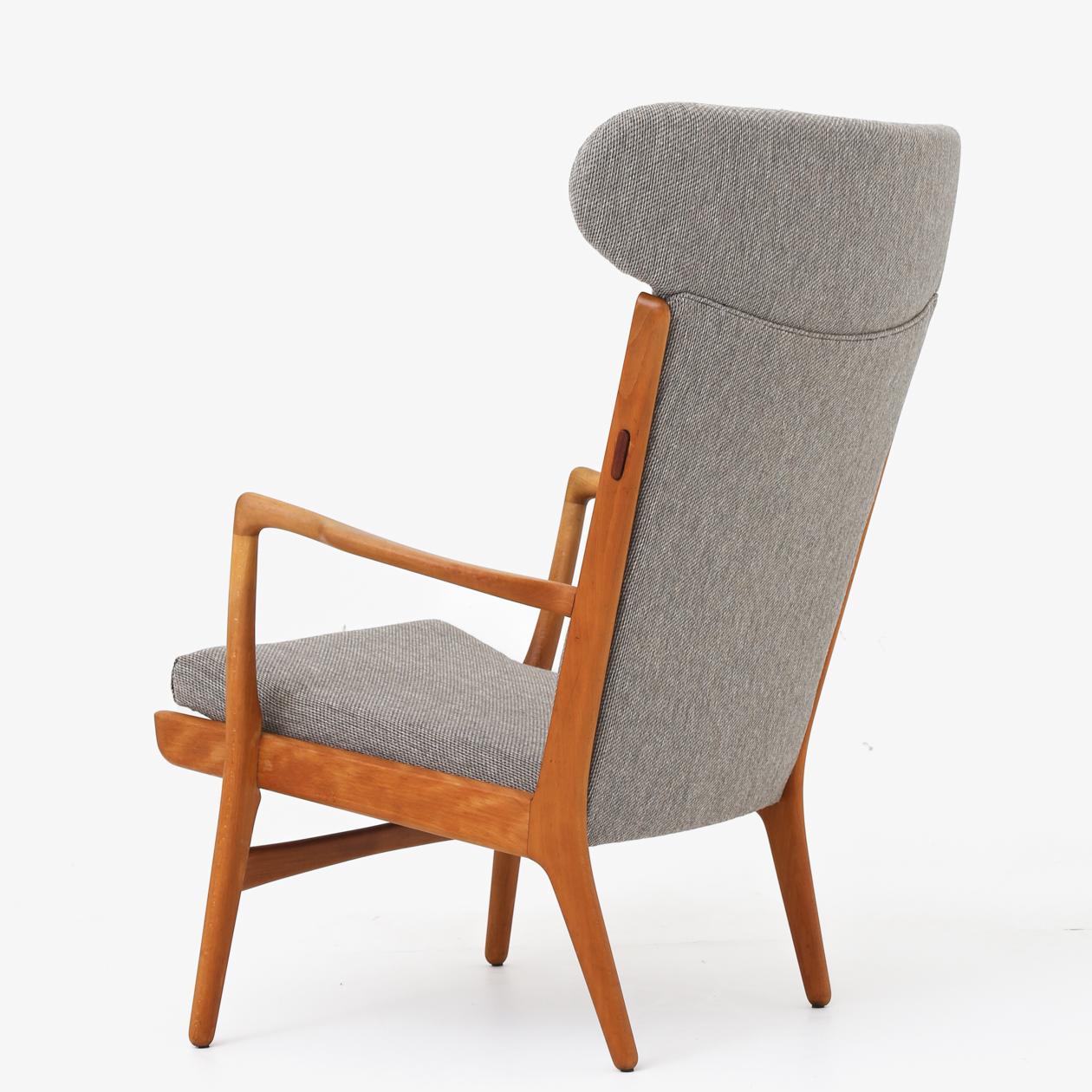 AP 15 - High back easy chair with frame in patinated beech and new textile from Kjellerup Væveri (Color, colour code 10-103). Hans J. Wegner / AP Stolen.