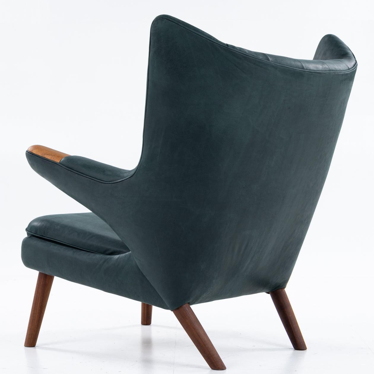 Scandinavian Modern AP 19 - Papa Bear Chair in green leather By Hans J. Wegner For Sale