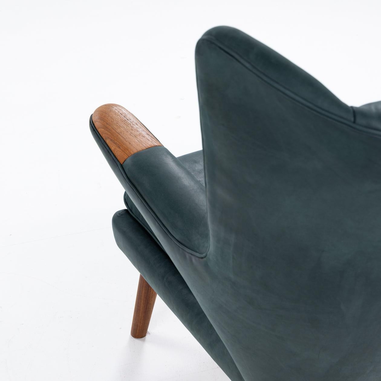 Leather AP 19 - Papa Bear Chair in green leather By Hans J. Wegner For Sale