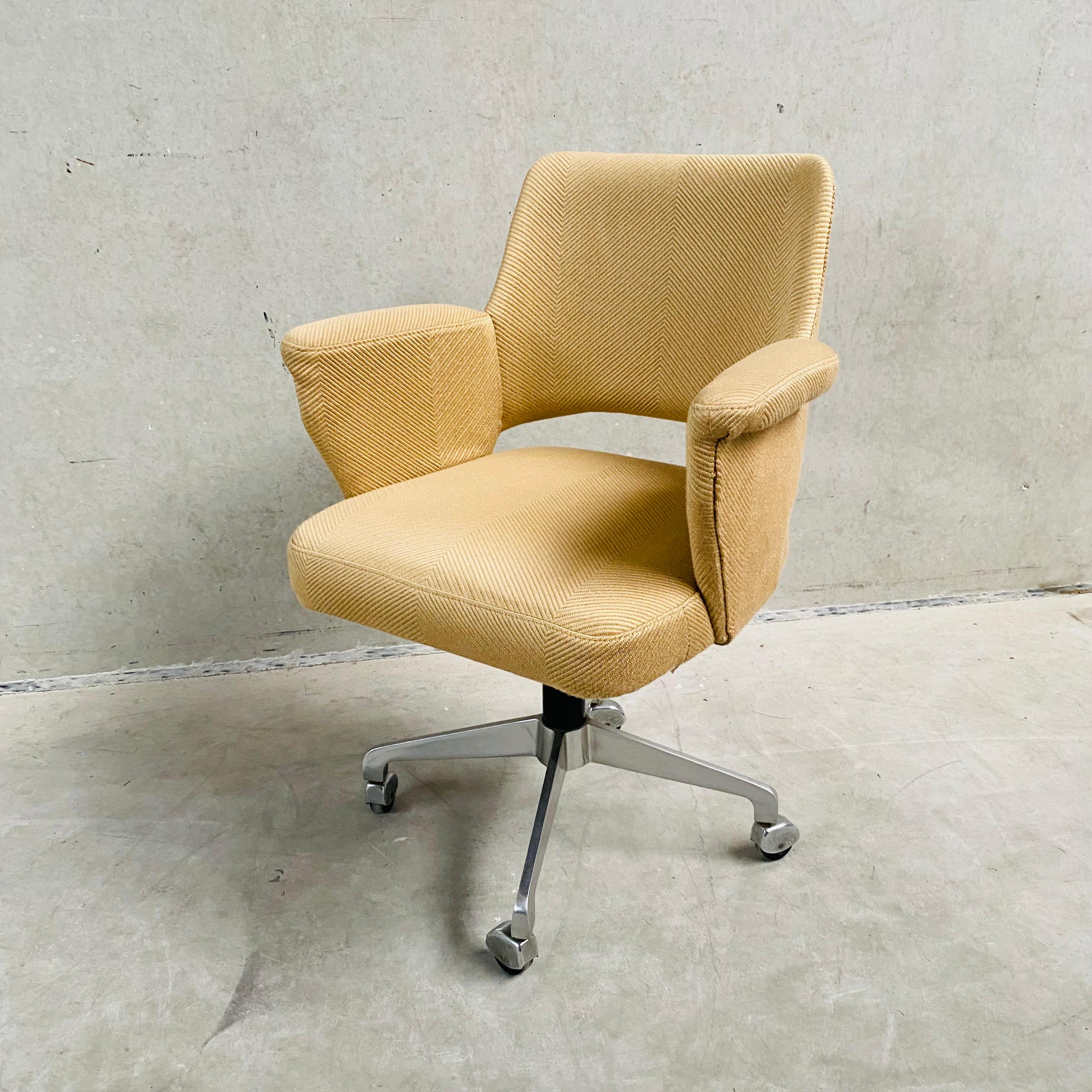Mid-Century Modern Chaise de bureau pivotante AP Originals de Hein Salomonson 1960 en vente