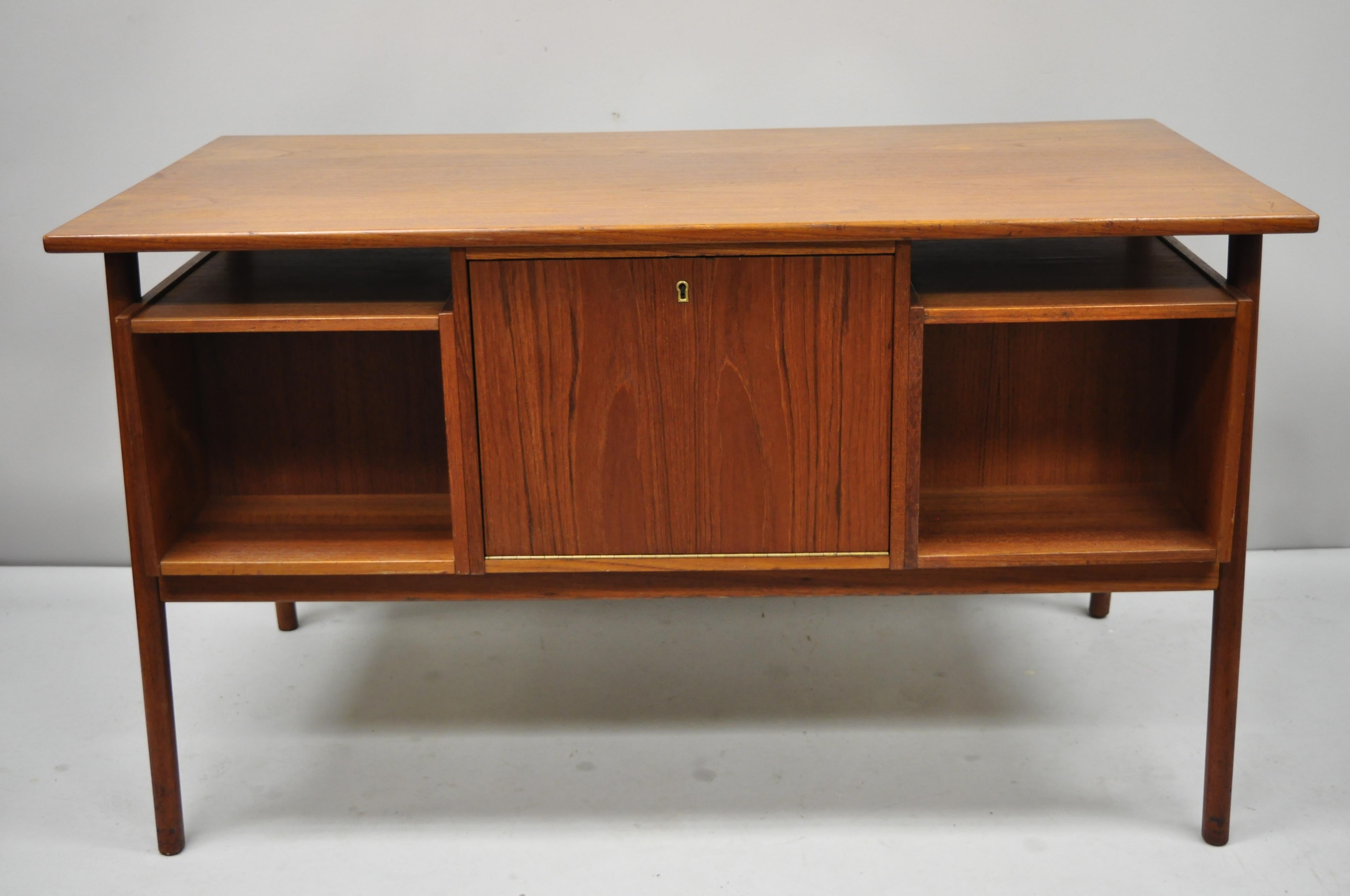 A.P. Svenstrup Midcentury Danish Modern Teak Floating Form Writing Desk In Good Condition In Philadelphia, PA