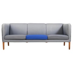 AP18 Sofa von Hans J. Wegner für AP Stolen, 1950