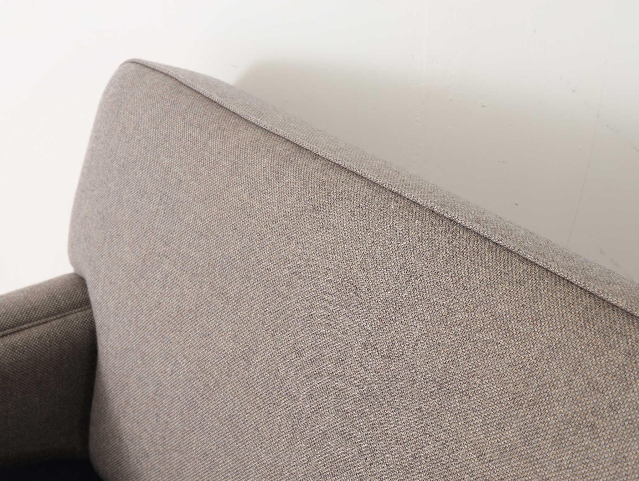Sofá AP32 de Hans J. Wegner en venta 4