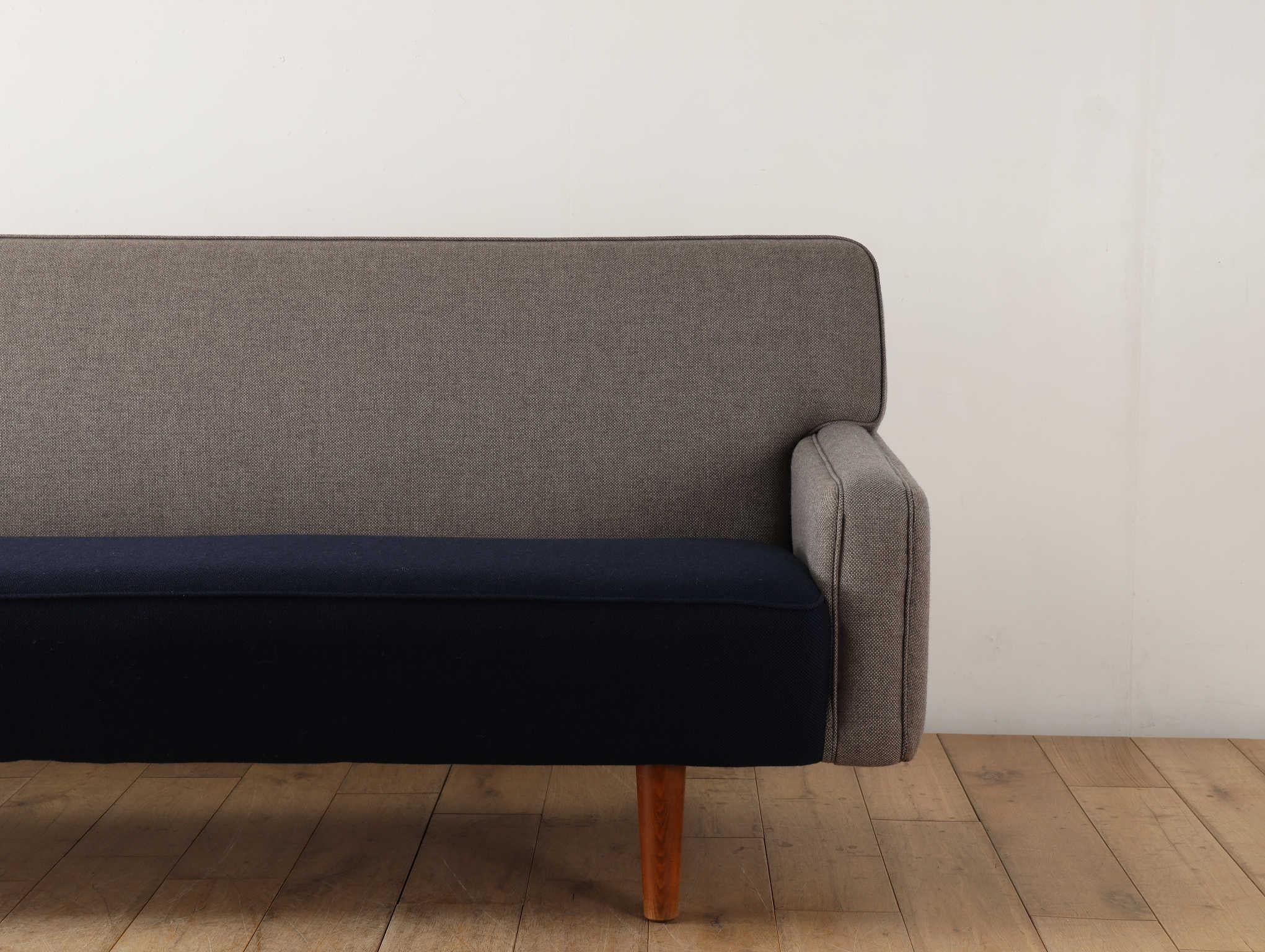 Sofá AP32 de Hans J. Wegner en venta 10