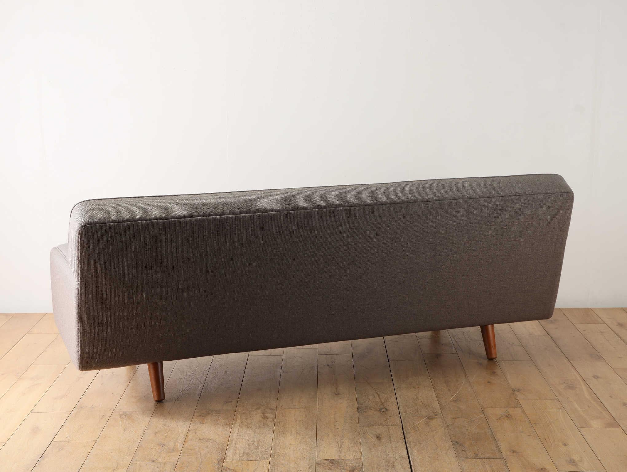 Sofá AP32 de Hans J. Wegner en venta 12