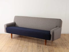 AP32 Sofa by Hans J. Wegner
