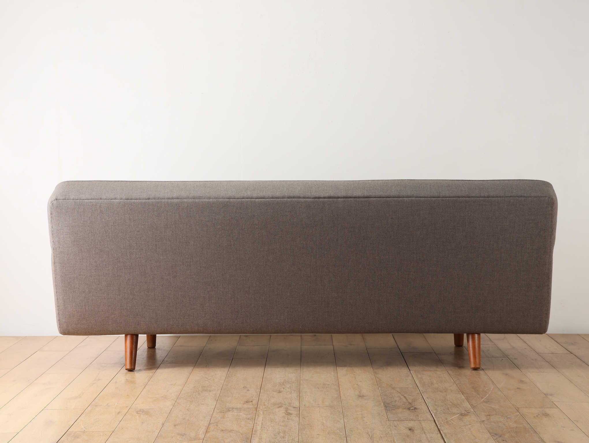 Sofá AP32 de Hans J. Wegner en venta 13
