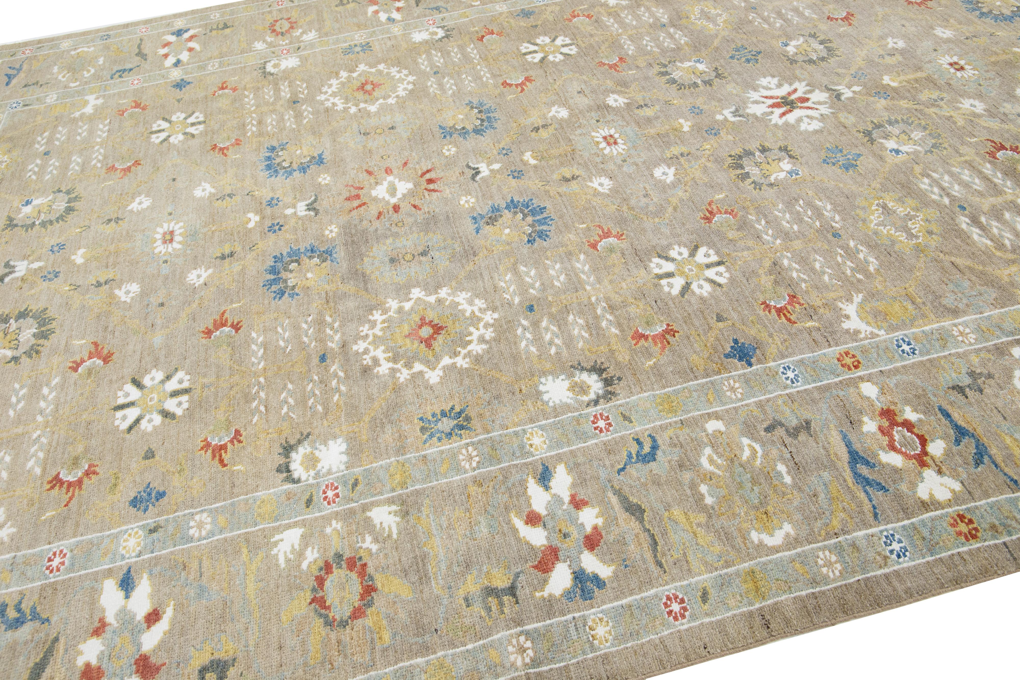 Tappeto moderno in lana Sultanabad Rugs di Apadana fatto a mano in beige in vendita 3