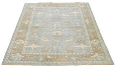 Tappeto moderno Sultanabad Rugs di Apadana fatto a mano in azzurro, con motivi a quadretti