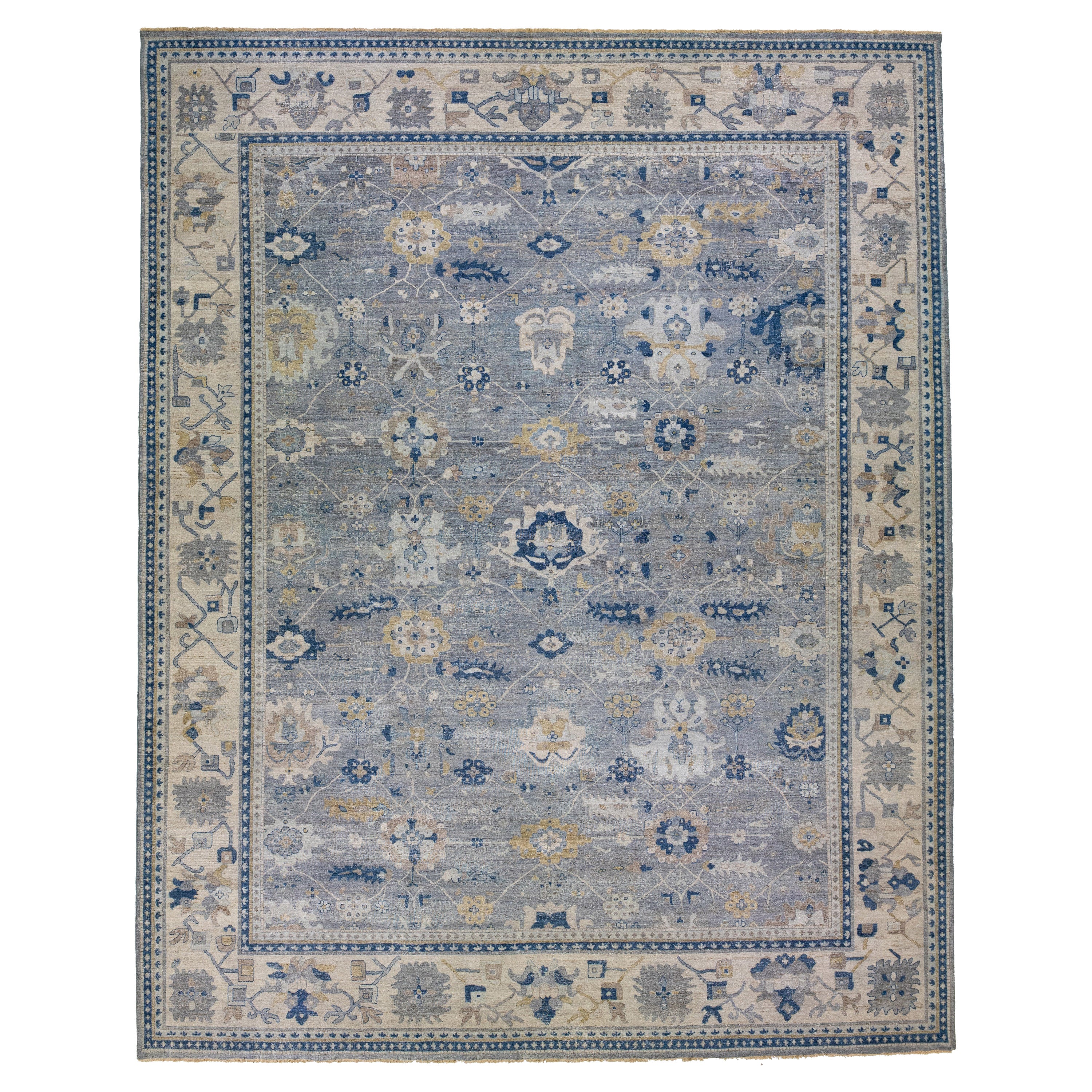 Apadana's Artisan Collection Handgefertigter Allover-Teppich aus grauer Wolle in Grau im Angebot