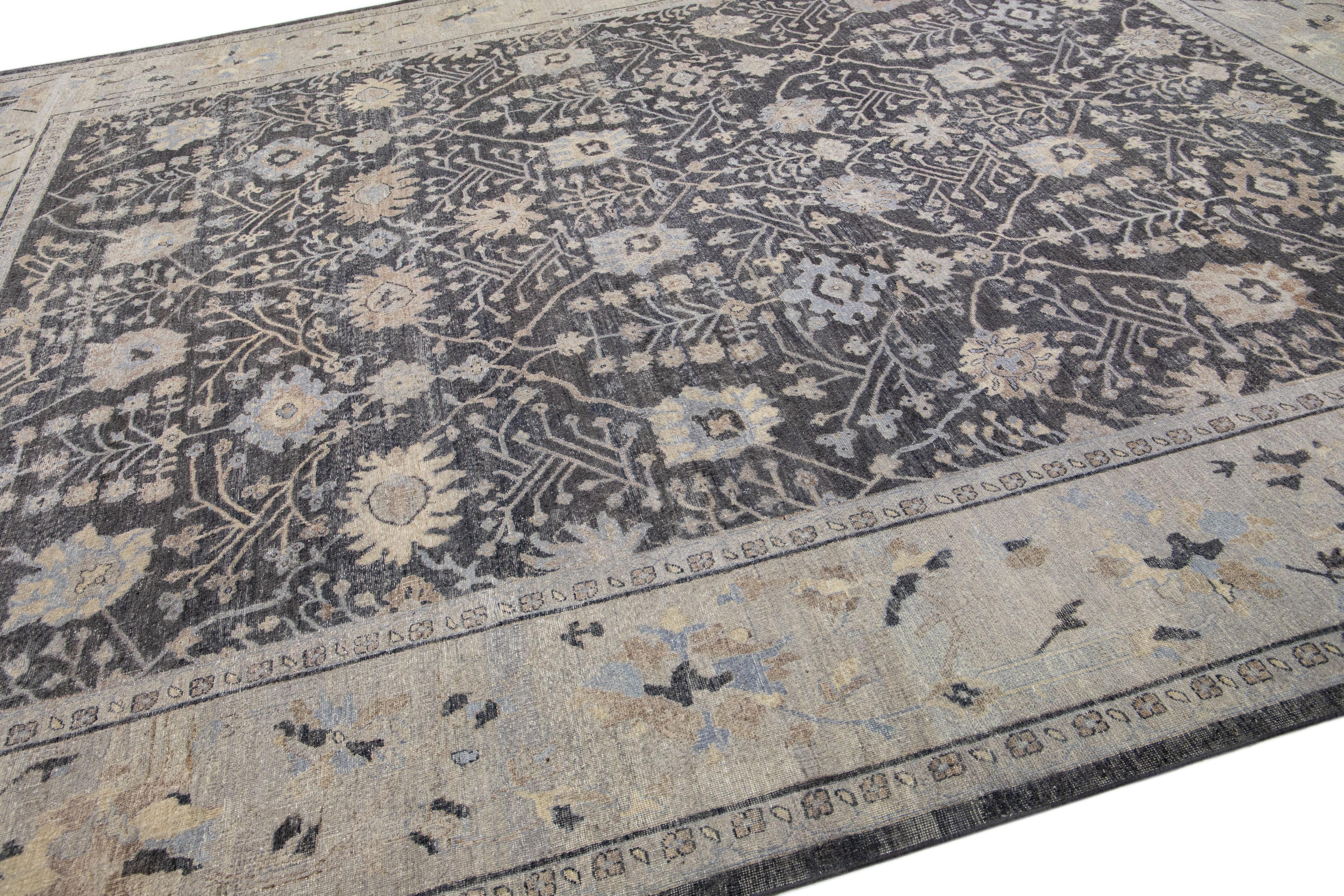 Noué à la main Tapis en laine anthracite Apadana de la collection artisanale fait à la main avec motif sur toute la surface en vente