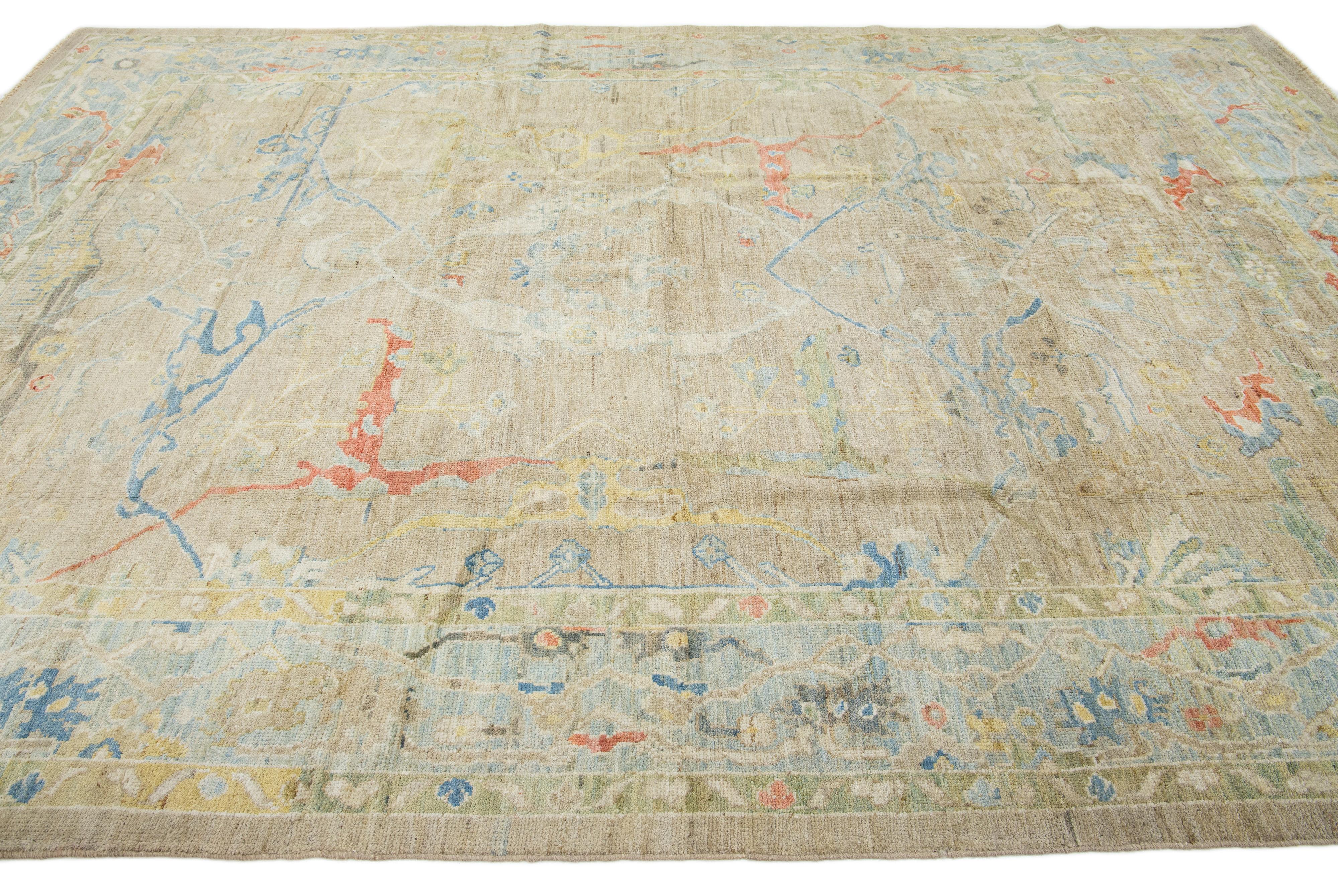 Tappeto in lana Sultanabad Rugs di Apadana dal design contemporaneo e realizzato a mano in marrone chiaro in vendita 1