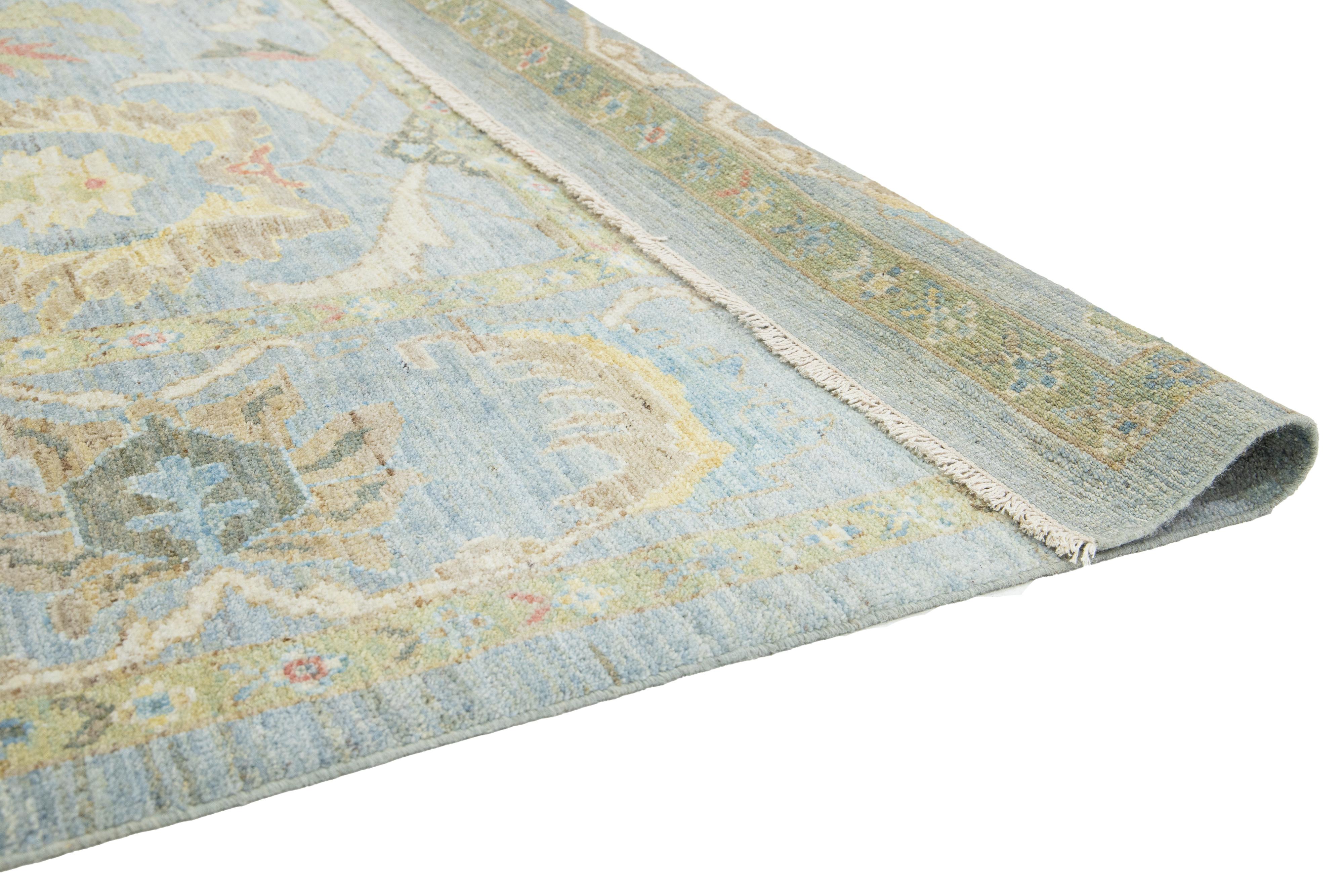 Apadana's  Contemporary Sultanabad Floral Wool Rug In Light Blue im Zustand „Neu“ im Angebot in Norwalk, CT