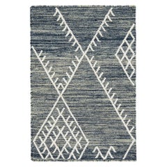 Tappeto in lana blu personalizzato Rug & Kilim a trama piatta di Apadana