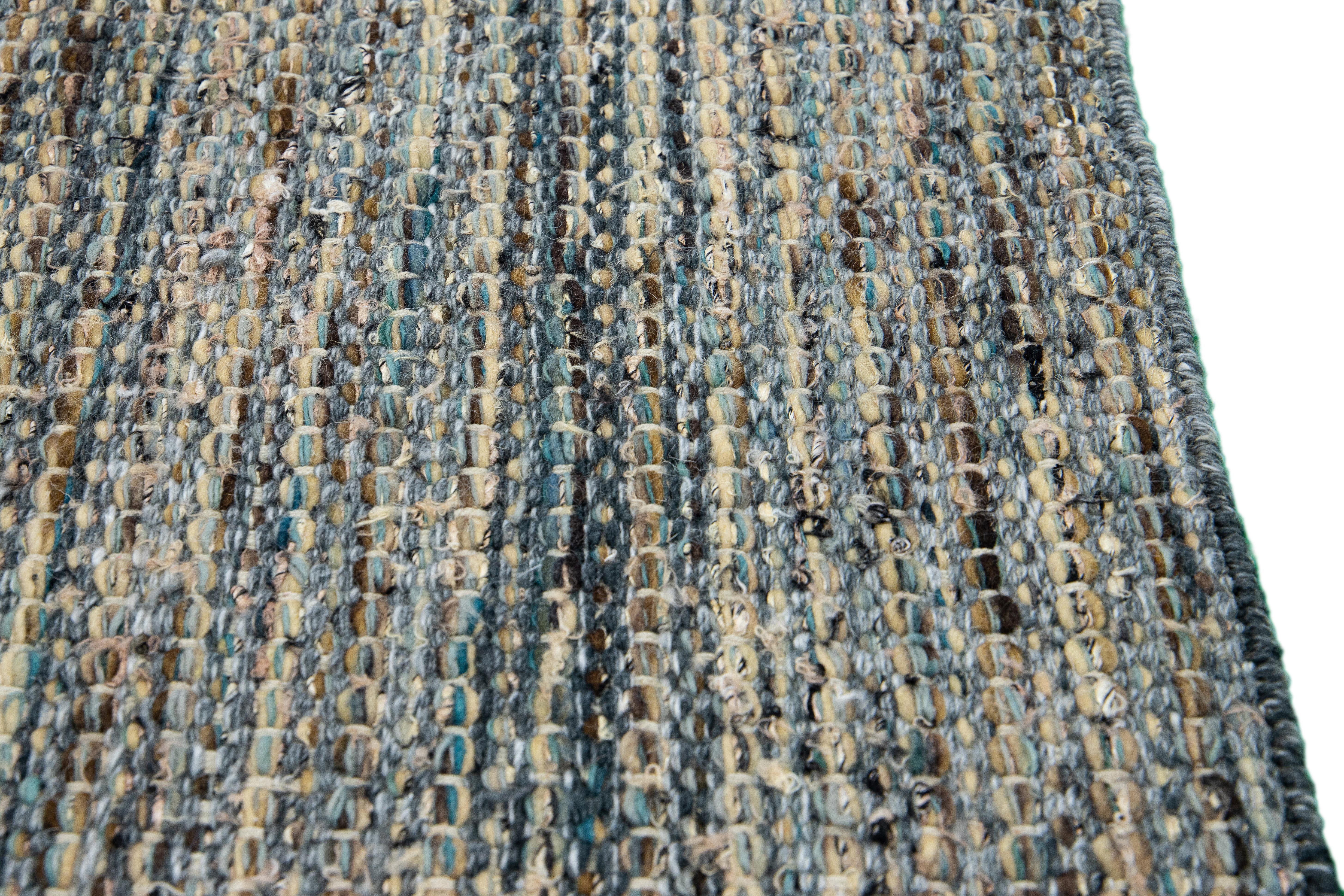 Apadana Flatweave-Wollteppich im Kelim-Stil, mehrfarbig, maßgefertigt (Indisch) im Angebot