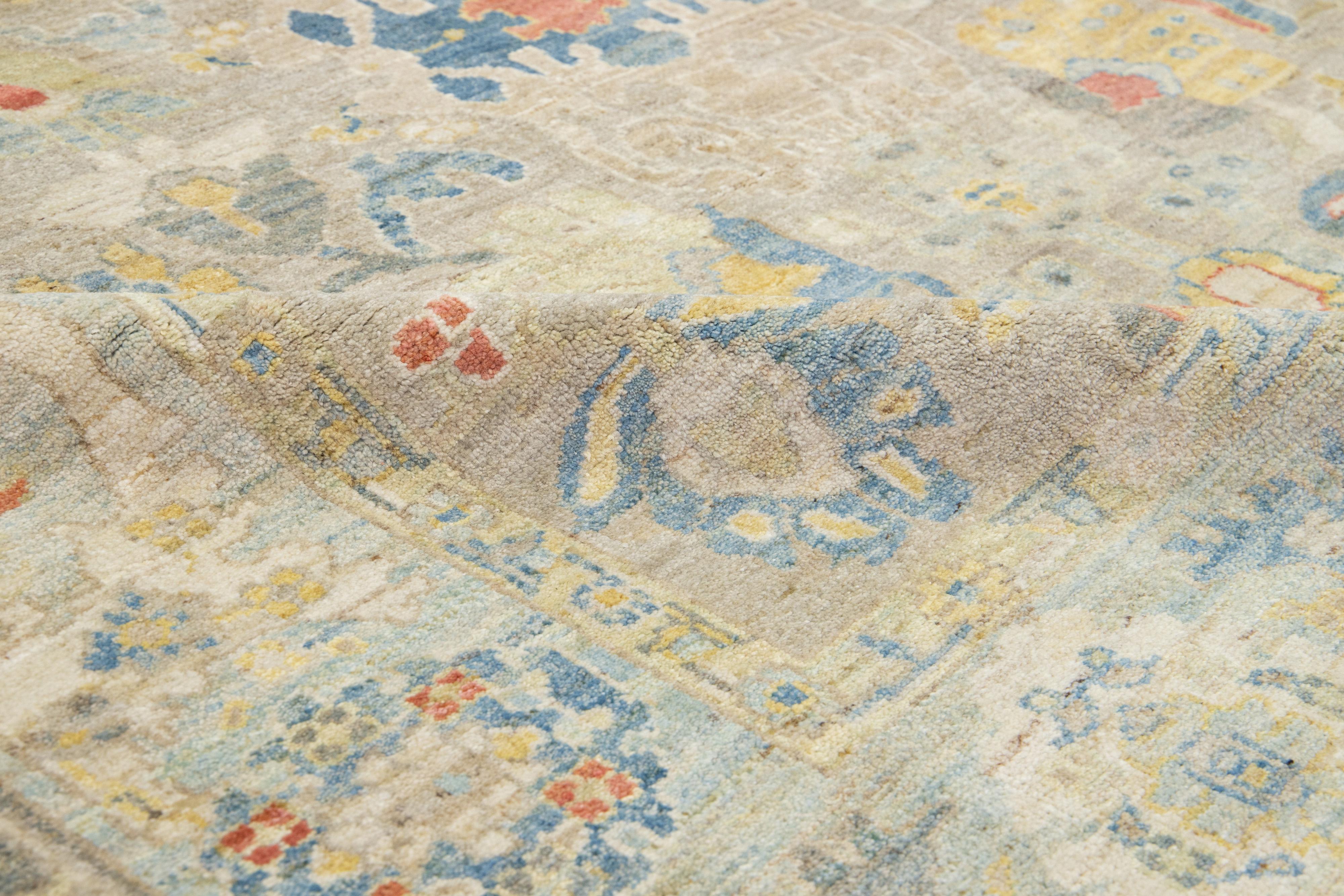 Apadana's Moderner beiger Sultanabad-Wollteppich in Beige mit Allover-Design im Angebot 2