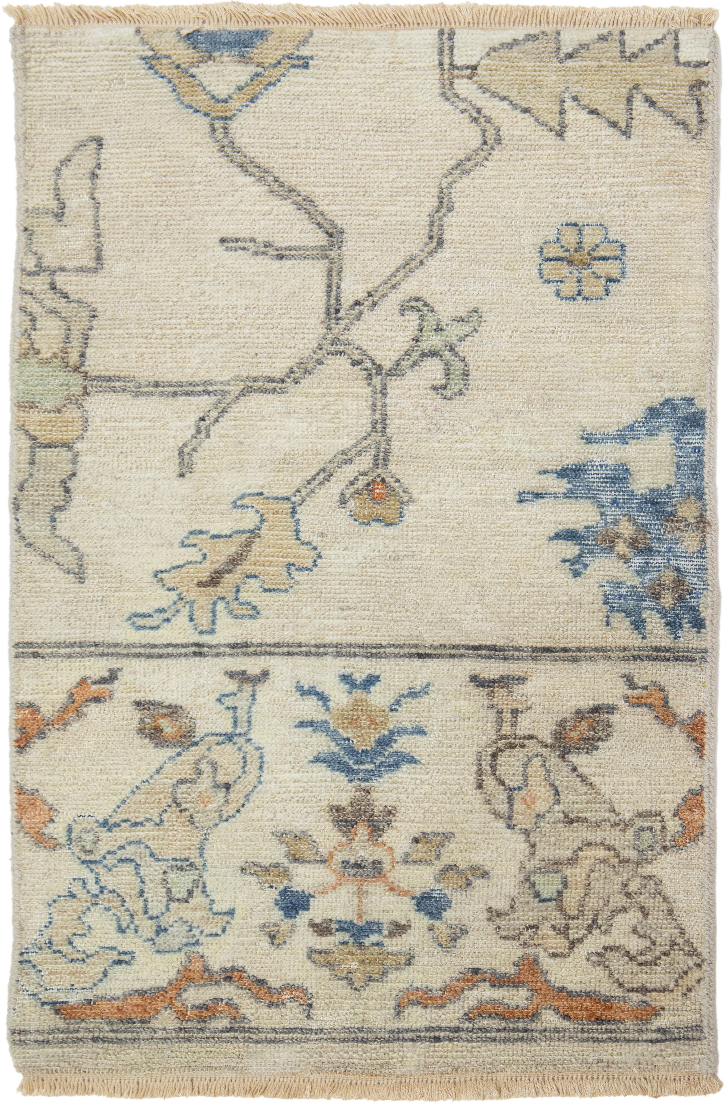 Apadana's Moderner türkischer Oushak-Wollteppich in Beige, maßgefertigt (Organische Moderne) im Angebot